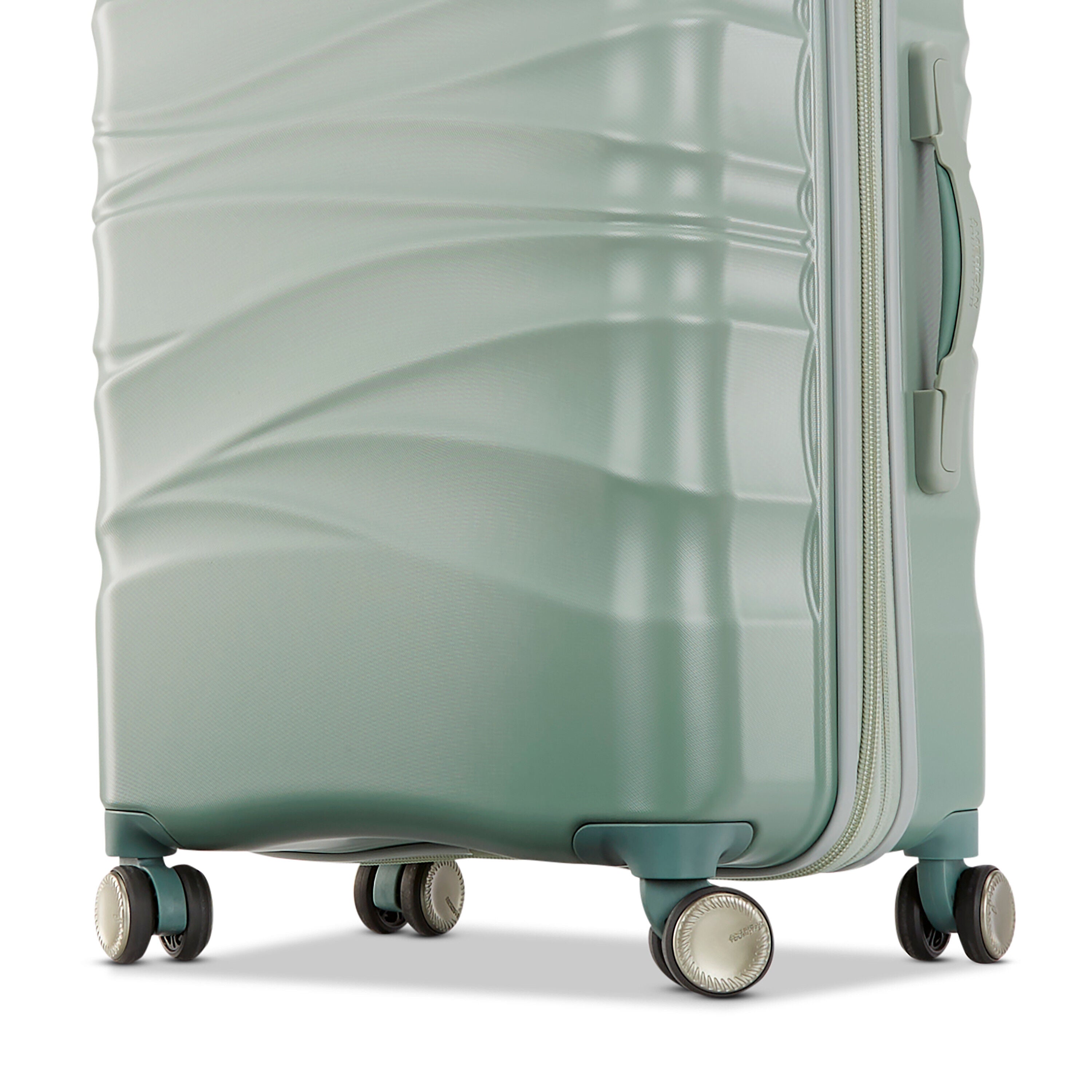 American Tourister Cascade Hardside 28" Spinner, view 4