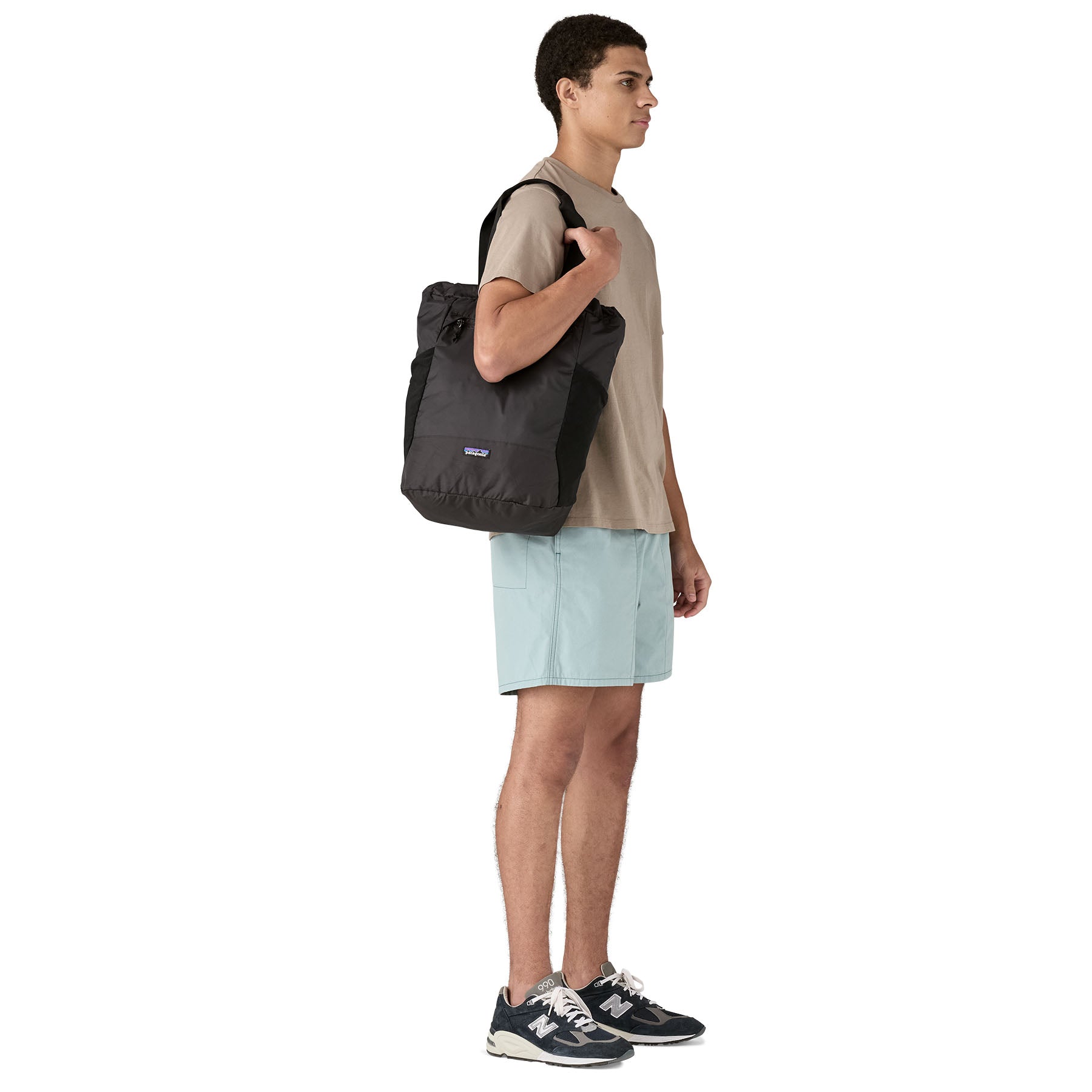 Patagonia Terravia Tote Pack 24L in Black — lifestyle 3