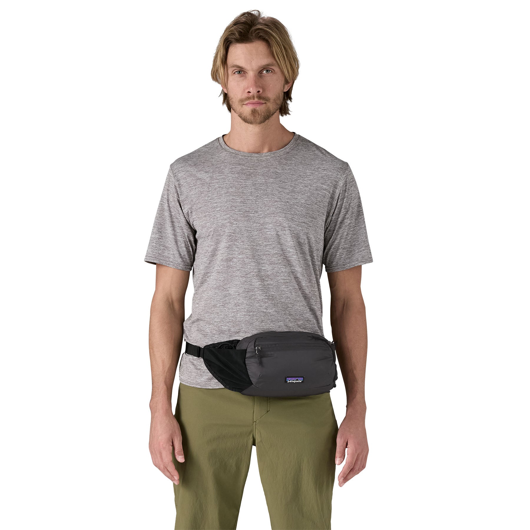 Patagonia Terravia Hip Pack 4L in Black — lifestyle 4