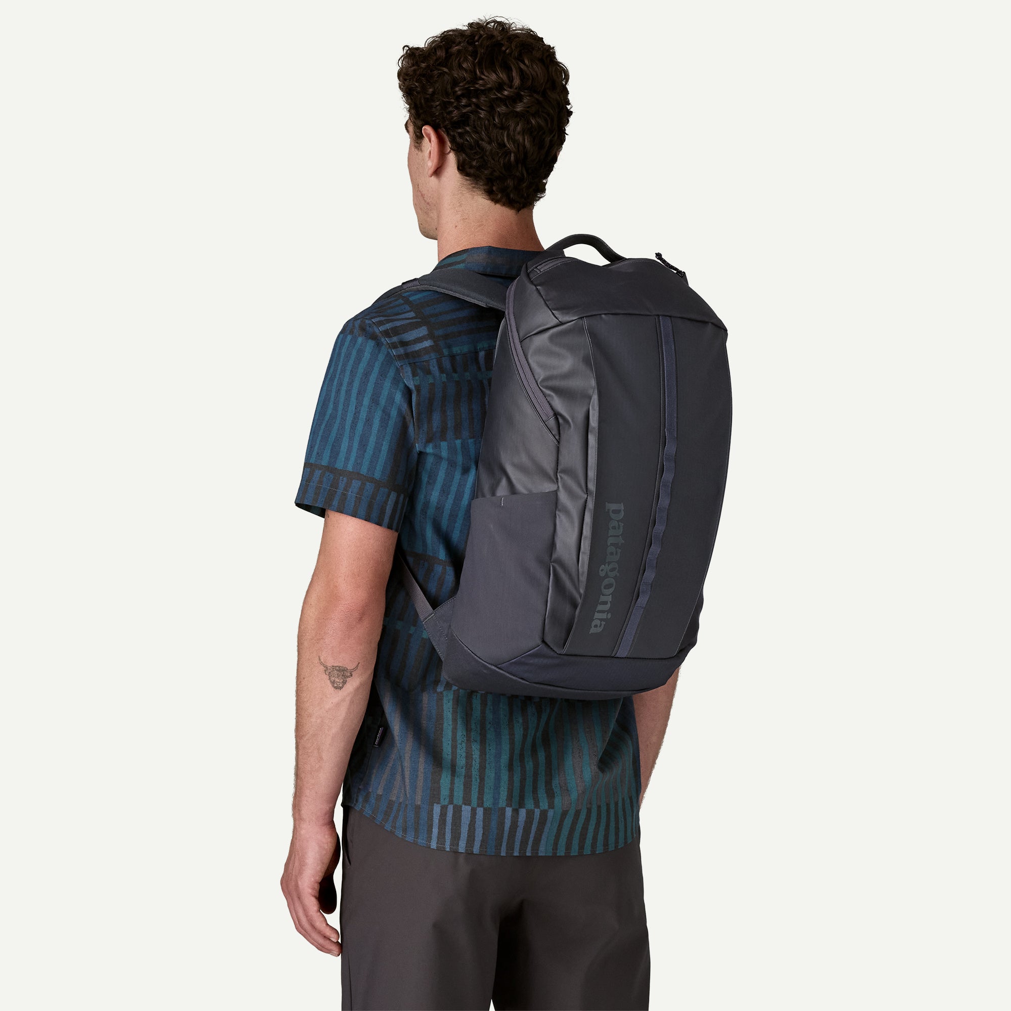 Patagonia Black Hole Pack 25L in Smolder Blue/Forge Grey — angle view 1