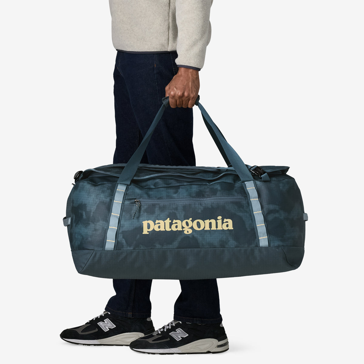 Patagonia Black Hole Duffel 70L in Sastrugi: Summit Blue — lifestyle 2