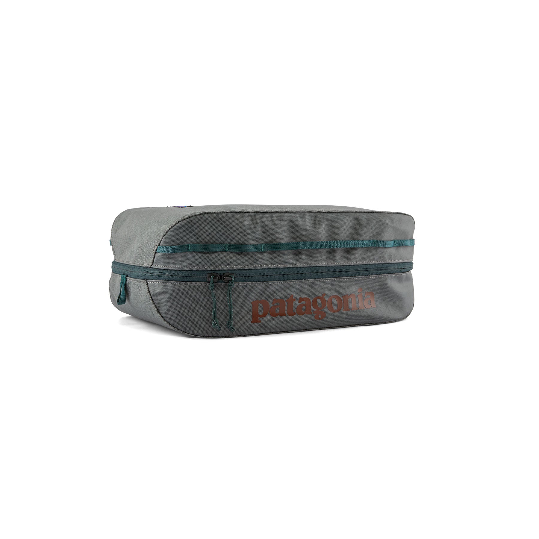 Patagonia Black Hole Cube 14L in Noble Grey — front view