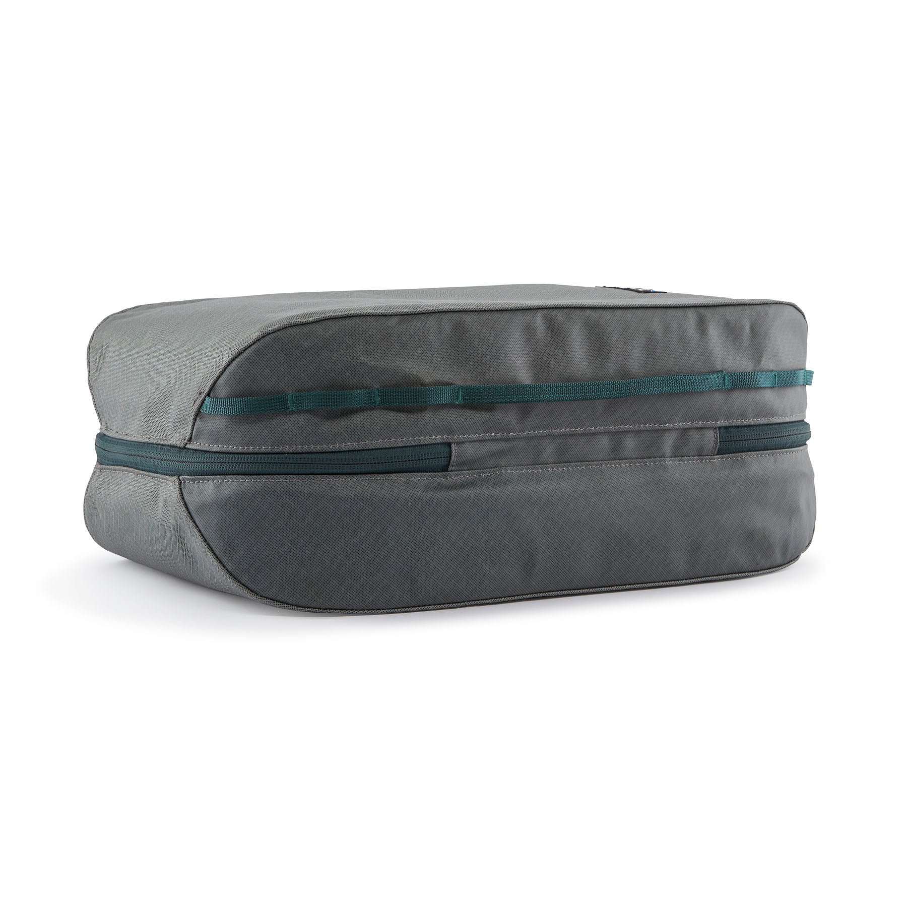 Patagonia Black Hole Cube 14L in Noble Grey — back view