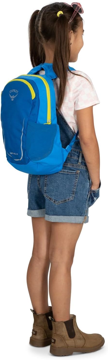 Osprey Daylite JR. 9L in Alpin Blue Blue Flame — lifestyle
