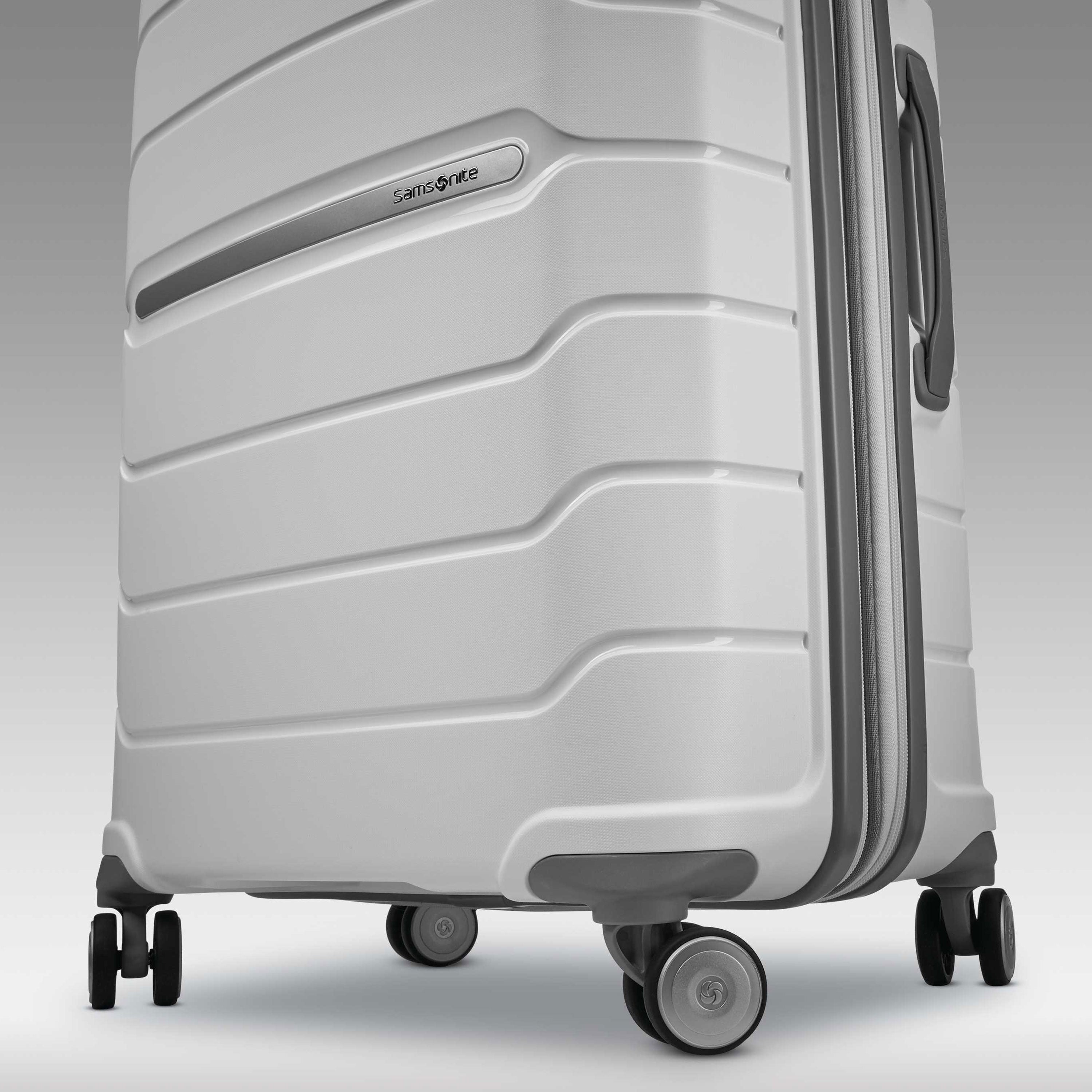 Samsonite Freeform 21" Spinner image 8