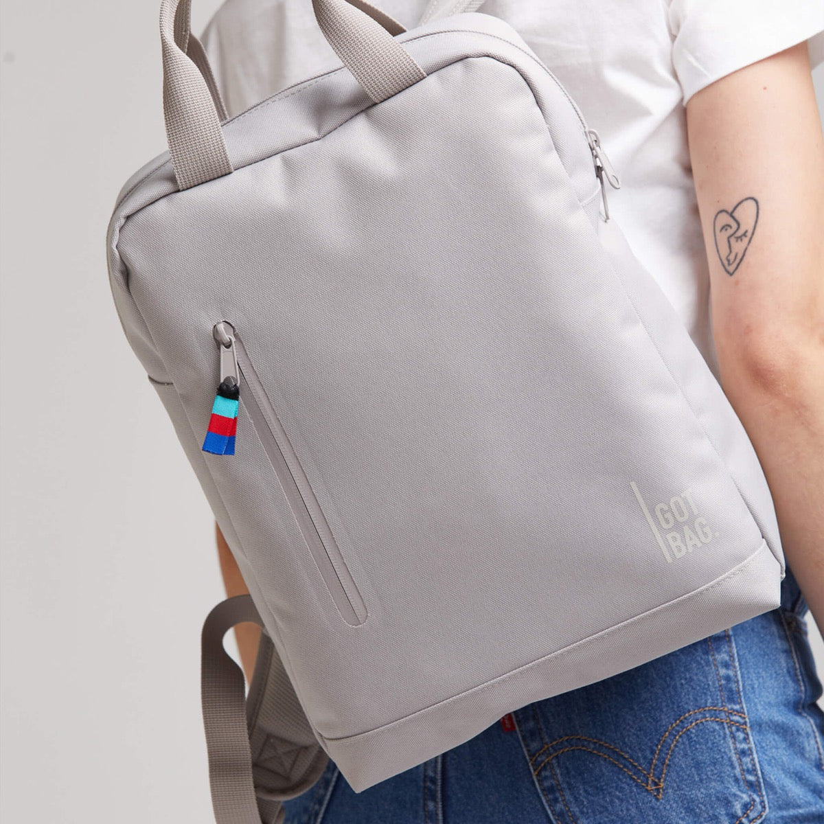GotBag Daypack in Stingray — lifestyle