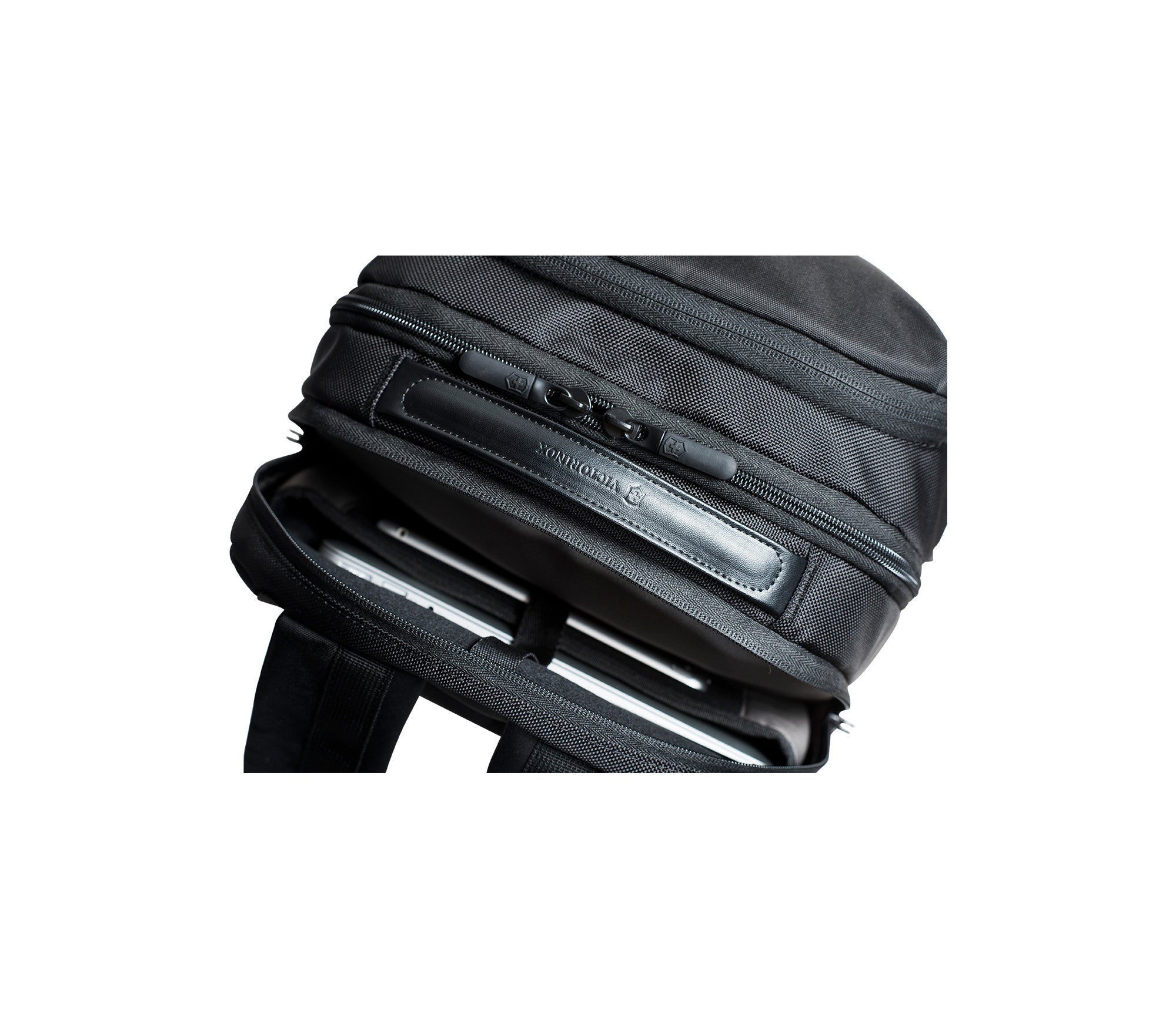 Victorinox Altmont Professional Deluxe Travel Laptop Backpack image 3