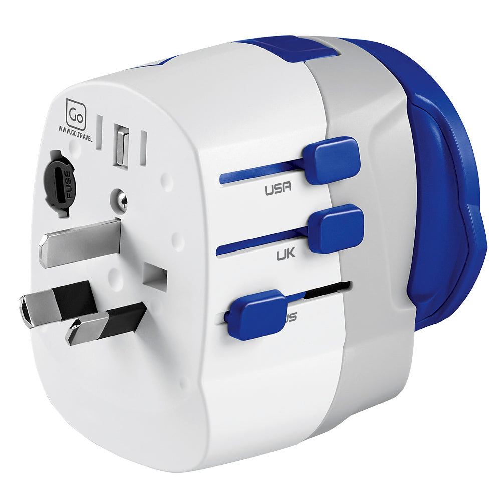 Go Travel Worldwide Adaptor + USB-A & USB-C – pins extended