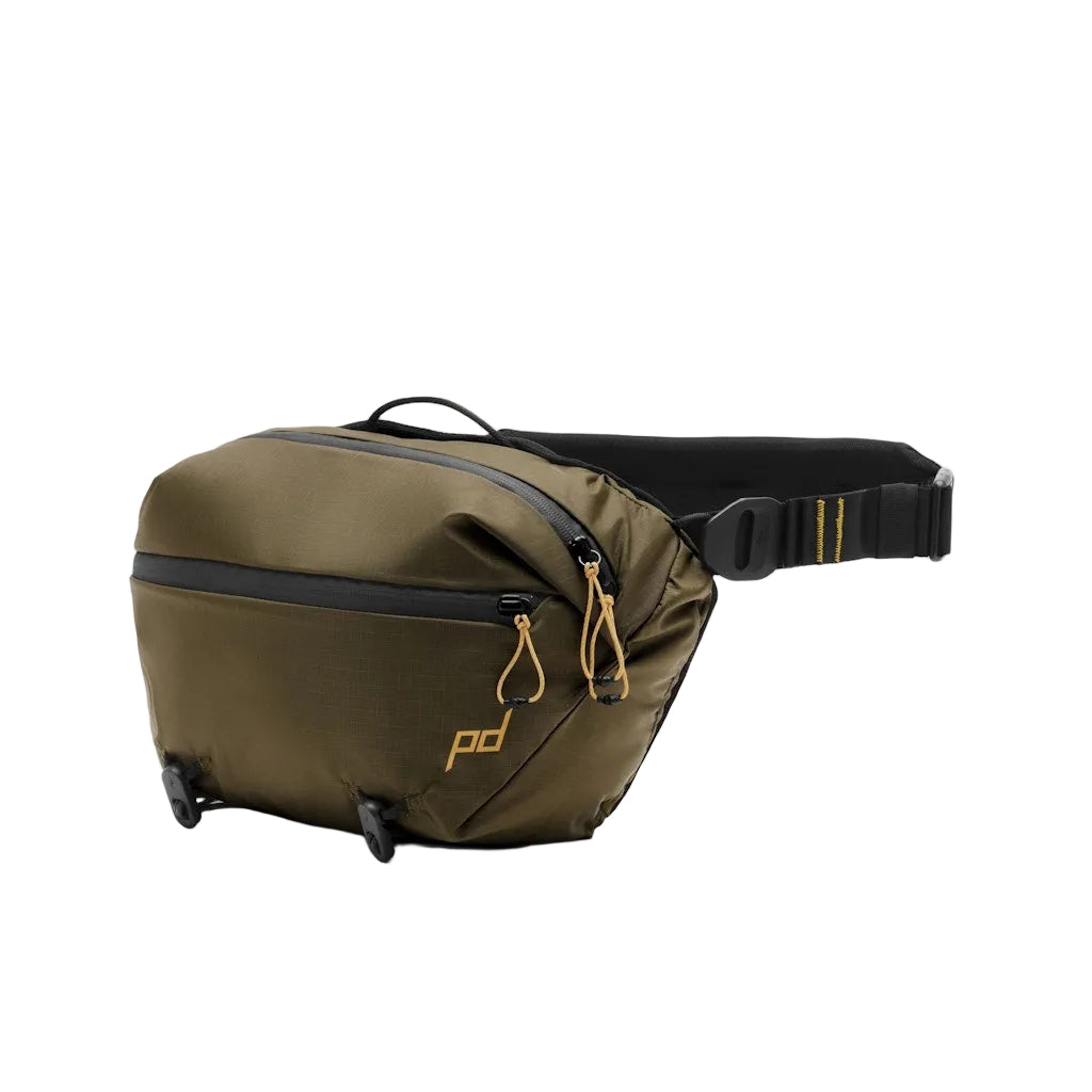 Peak Design Outdoor Sling 7L in Kelp — angle view 2 # color_Kelp