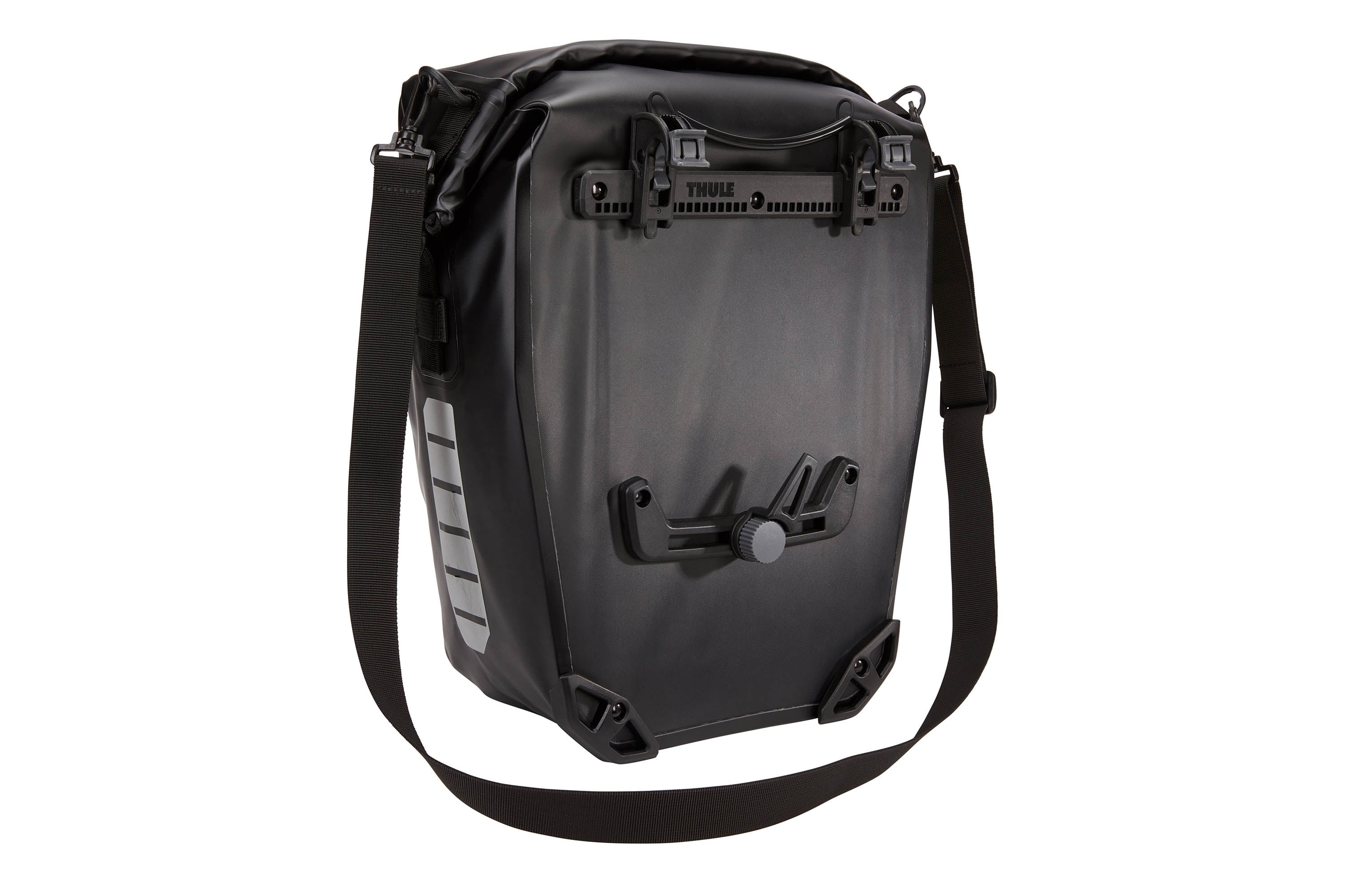 Thule Shield Pannier 25L in Black — angle view 3 # color_Black