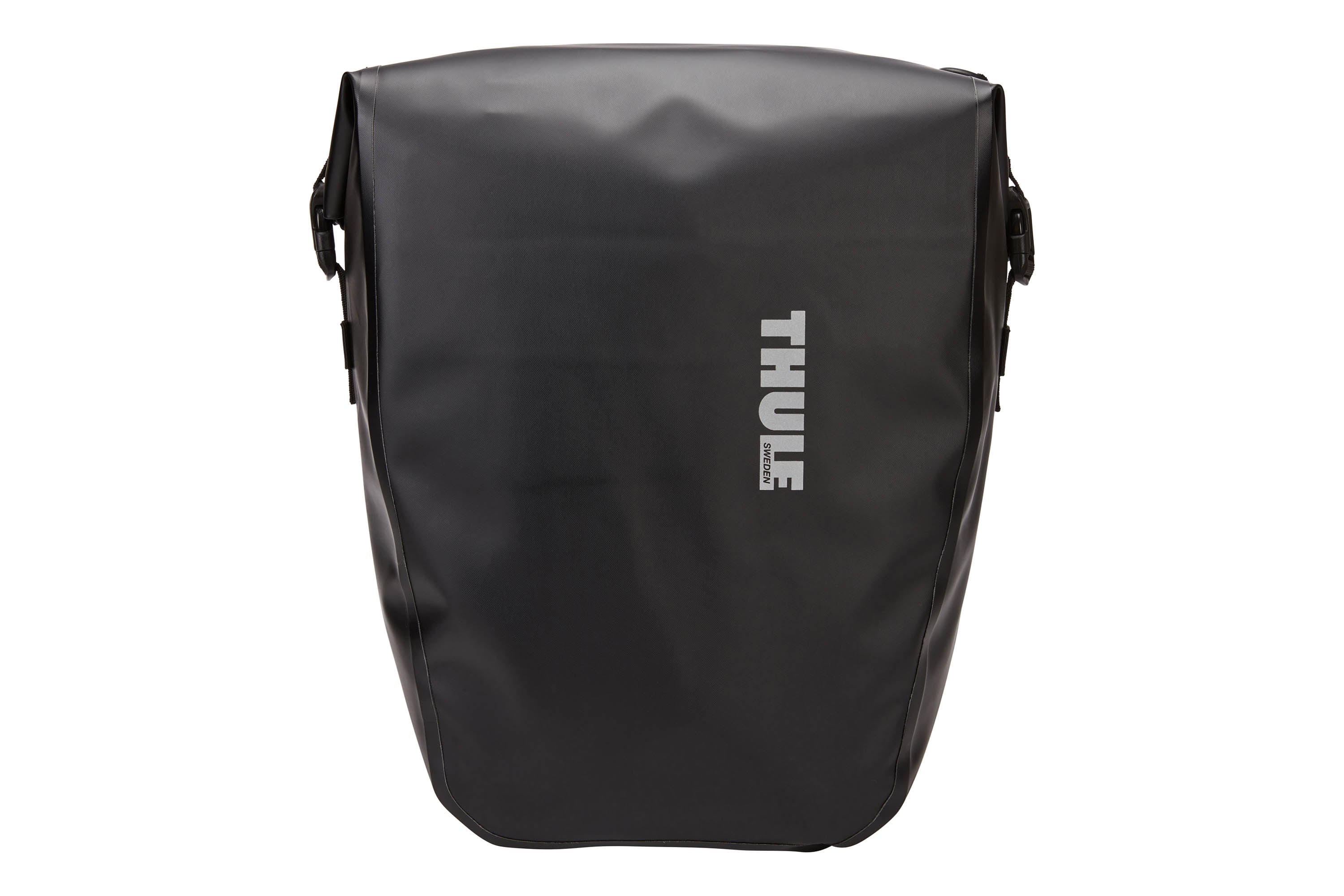 Thule Shield Pannier 25L in Black — angle view 4 # color_Black