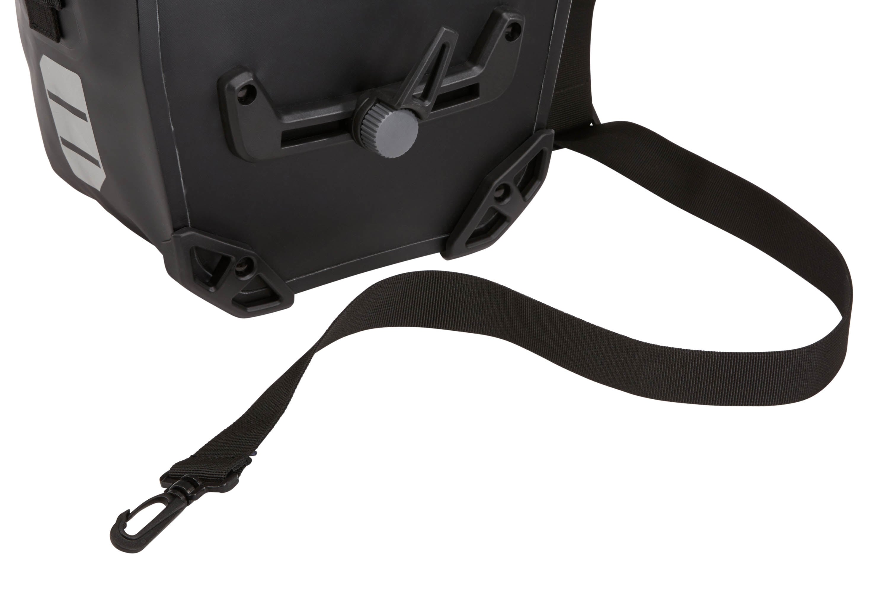 Thule Shield Pannier 13L in Black — detail view 2 # color_Black