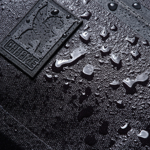 Chrome Industries Mini Kadet WP 5L sling bag – close-up of the waterproof zipper