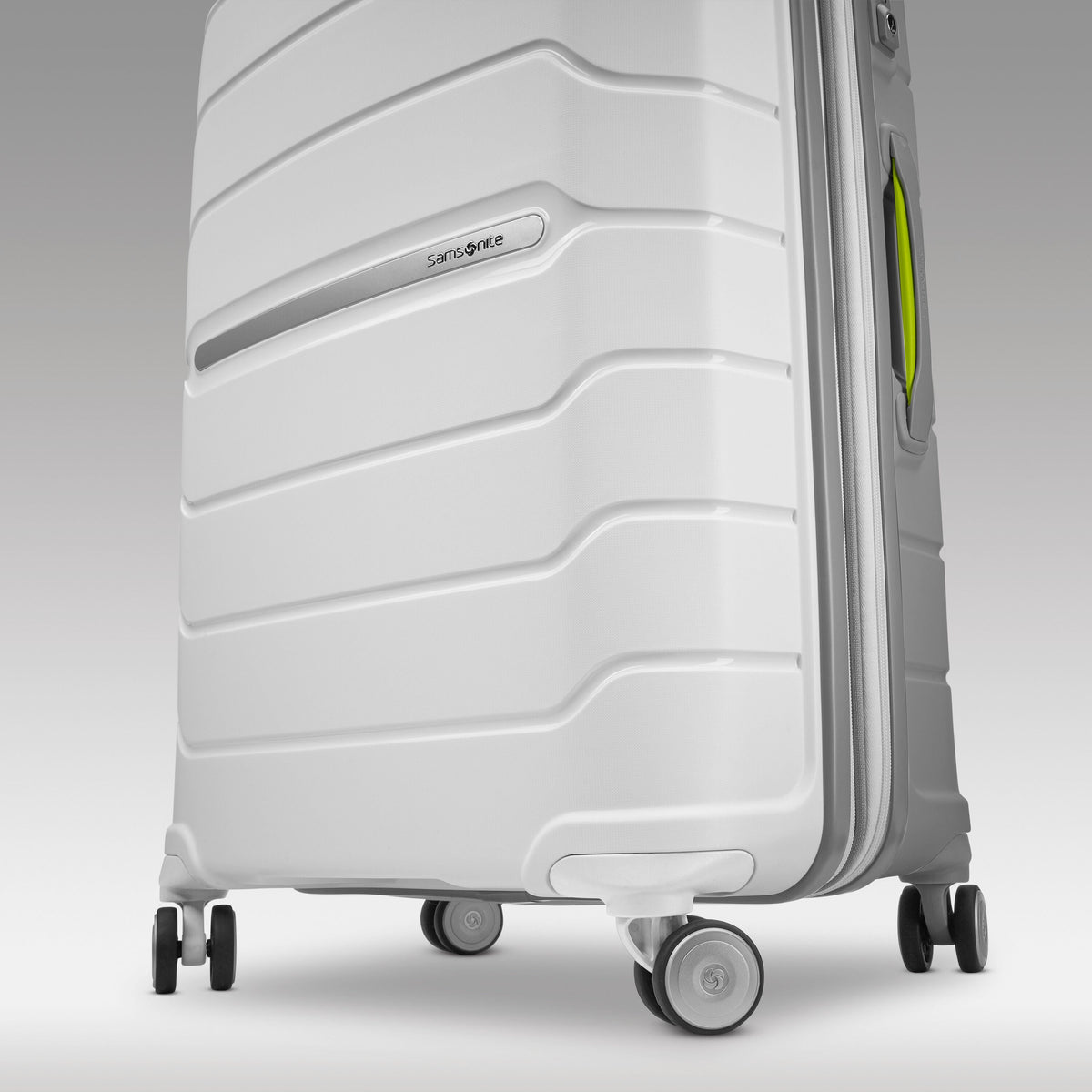 Samsonite Freeform 21" Spinner in White/Grey — detail view 4