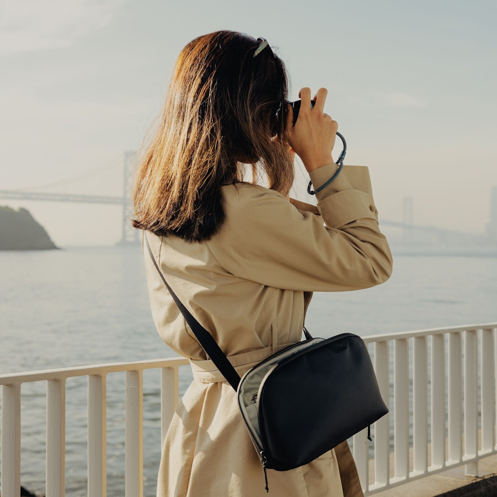 Peak Design Travel Crossbody 3L - Black detail