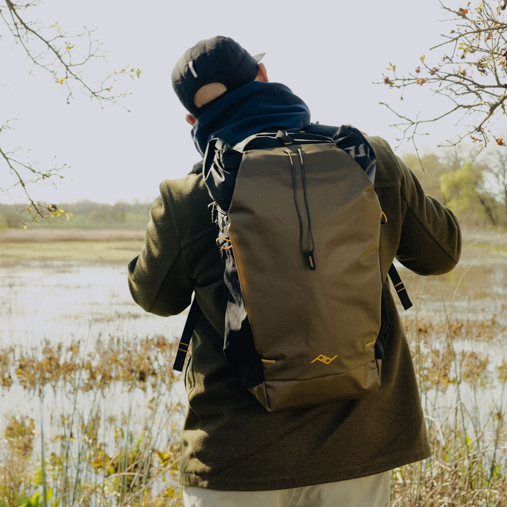 Peak Design Outdoor Backpack 25L in Kelp — lifestyle # color_Kelp