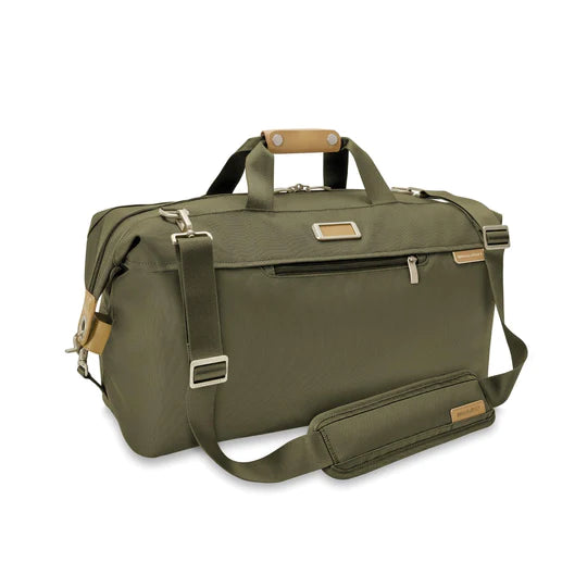 Briggs & Riley Baseline Weekender Duffle image 5