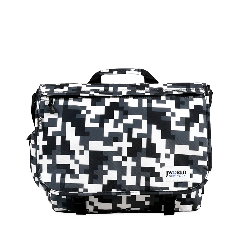 J World Thomas Laptop Messenger Bag in Camo — front view # color_Camo