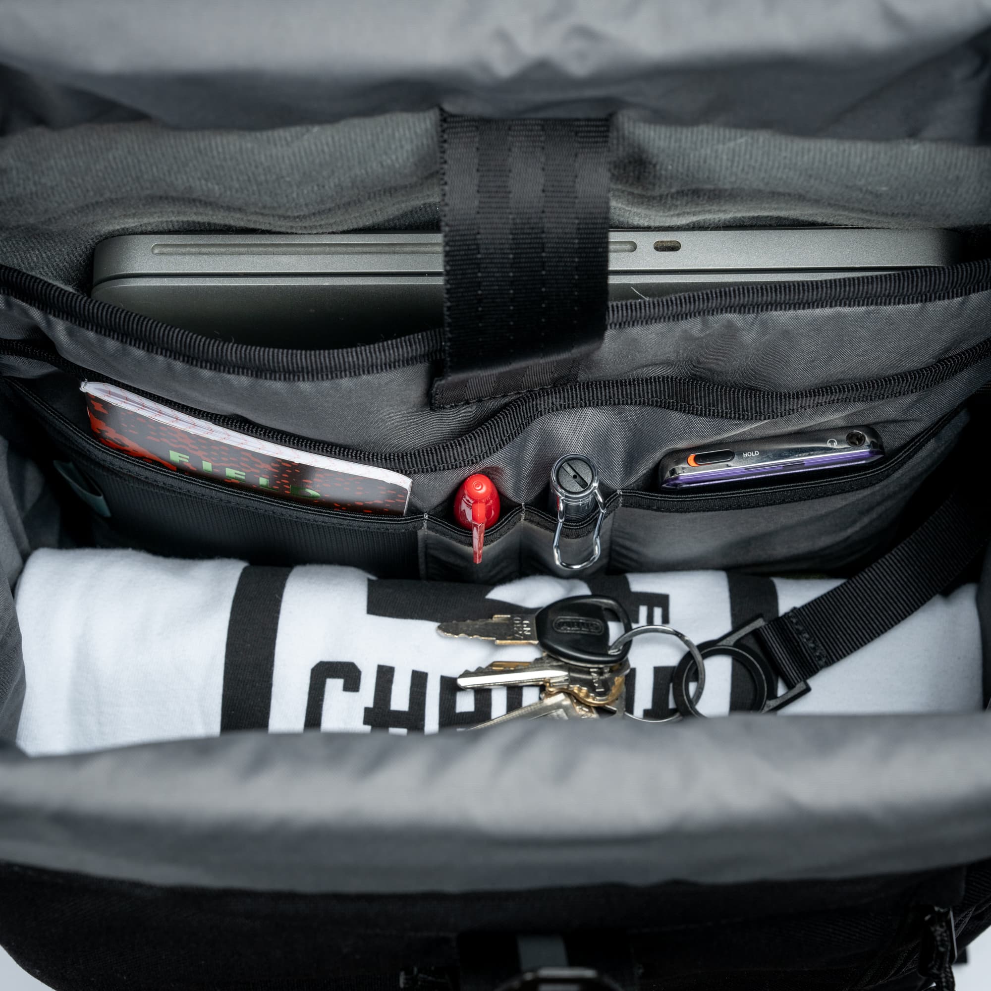 Chrome Industries Initiate Pack 26L in Black — angle view 10 # color_Black