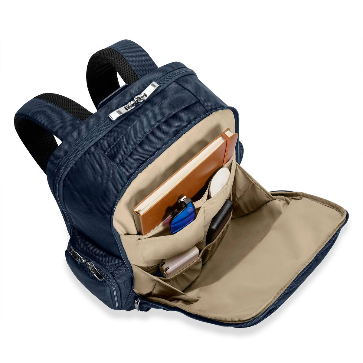 Briggs & Riley Baseline Traveler Backpack in Navy — detail view