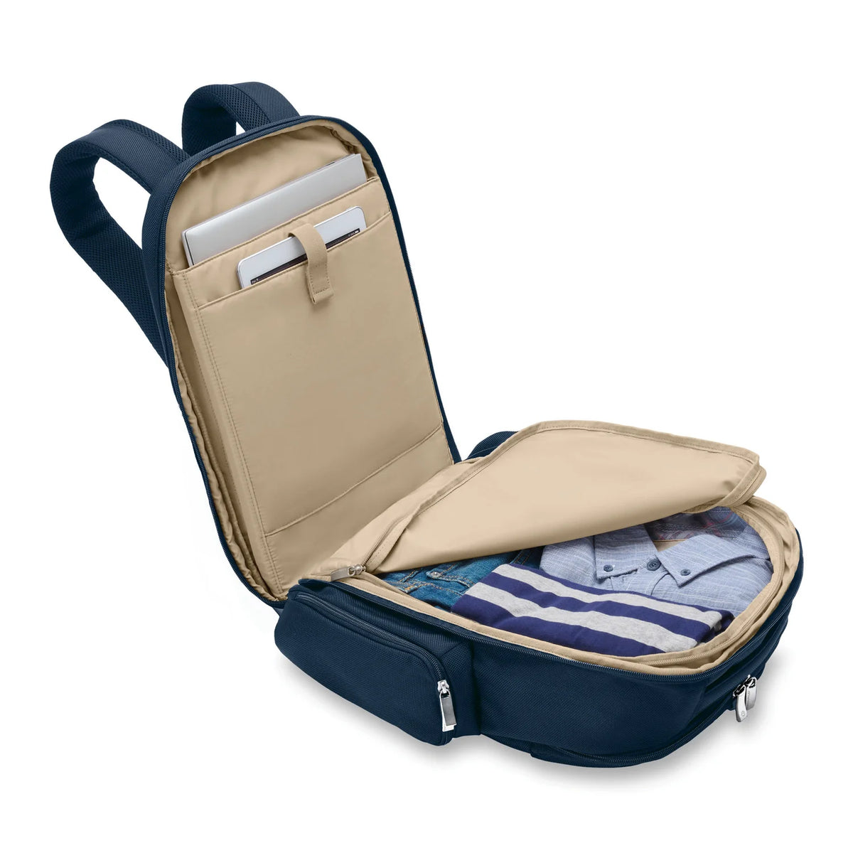 Briggs & Riley Baseline Traveler Backpack in Navy — interior view 2