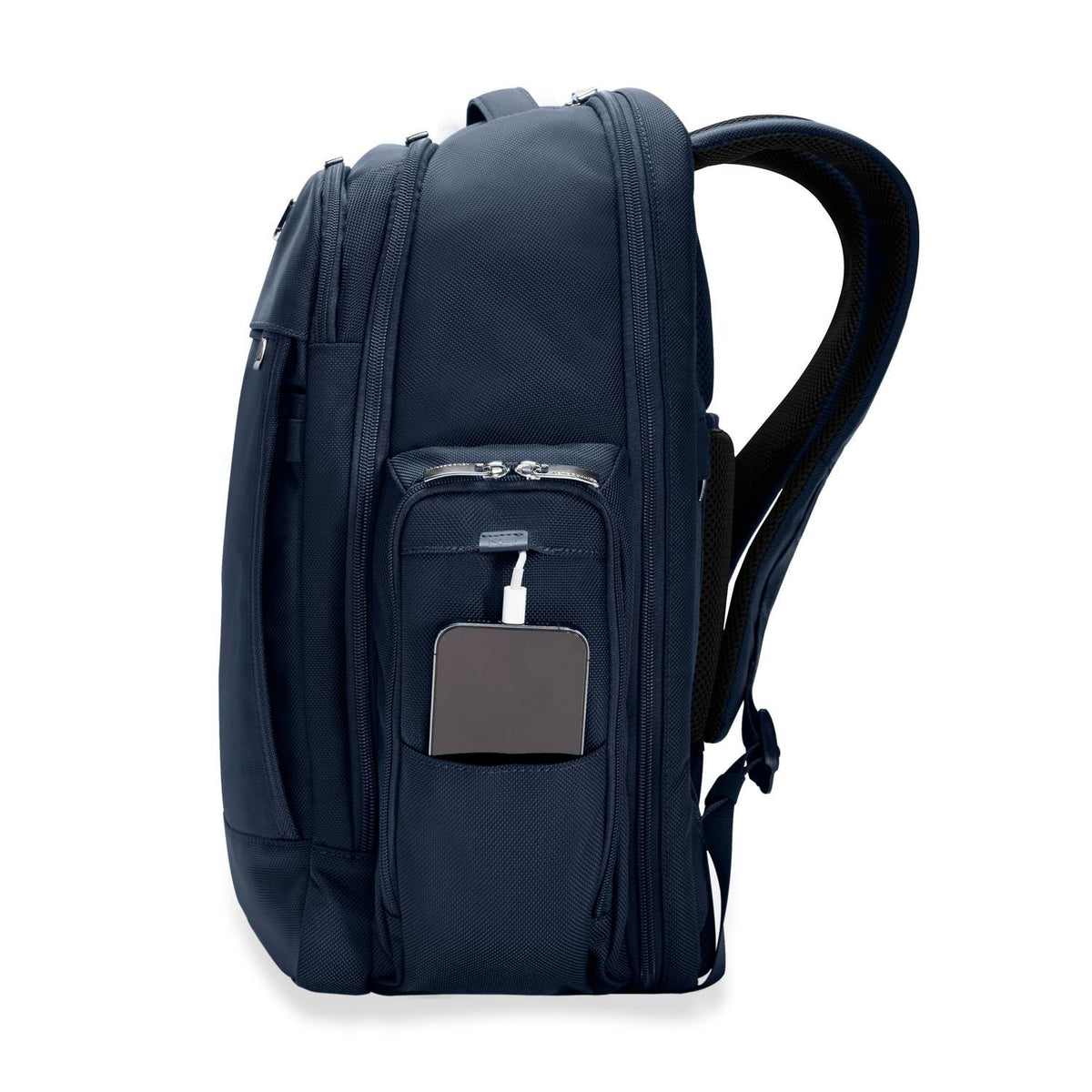 Briggs & Riley Baseline Traveler Backpack in Navy — detail view 3