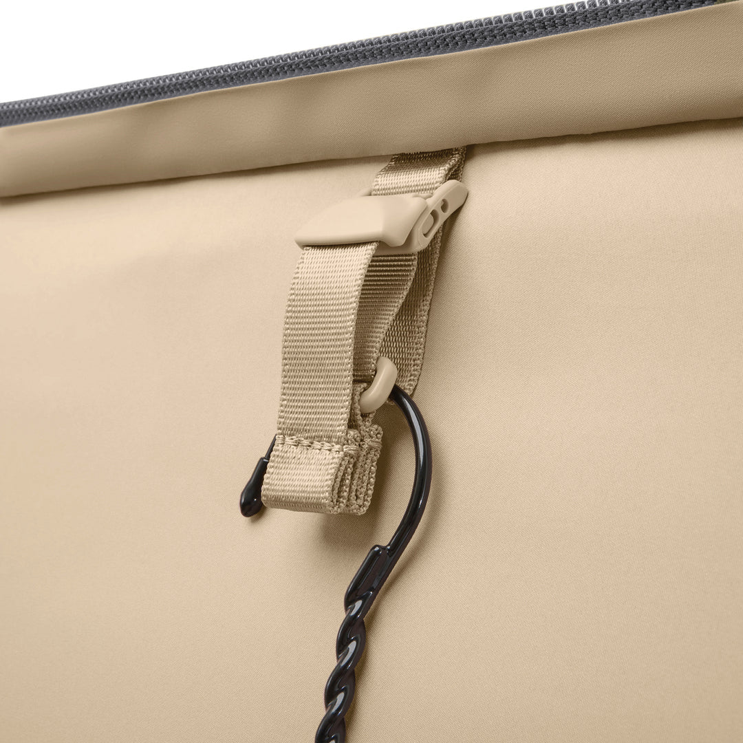 Briggs & Riley Baseline Large Expandable Spinner in Steel Gray — detail view 3