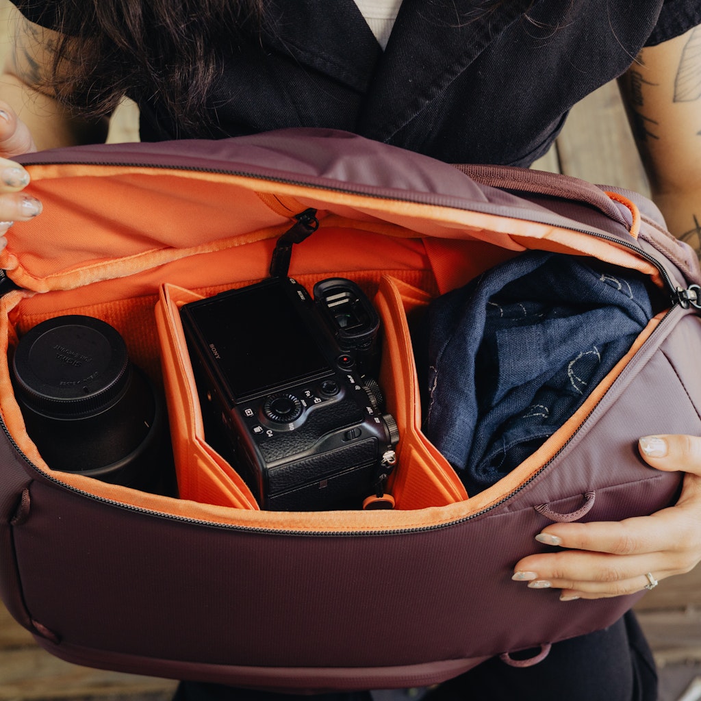 Peak Design Everyday Backpack Zip 15L in Eclipse — lifestyle 2 # color_Eclipse
