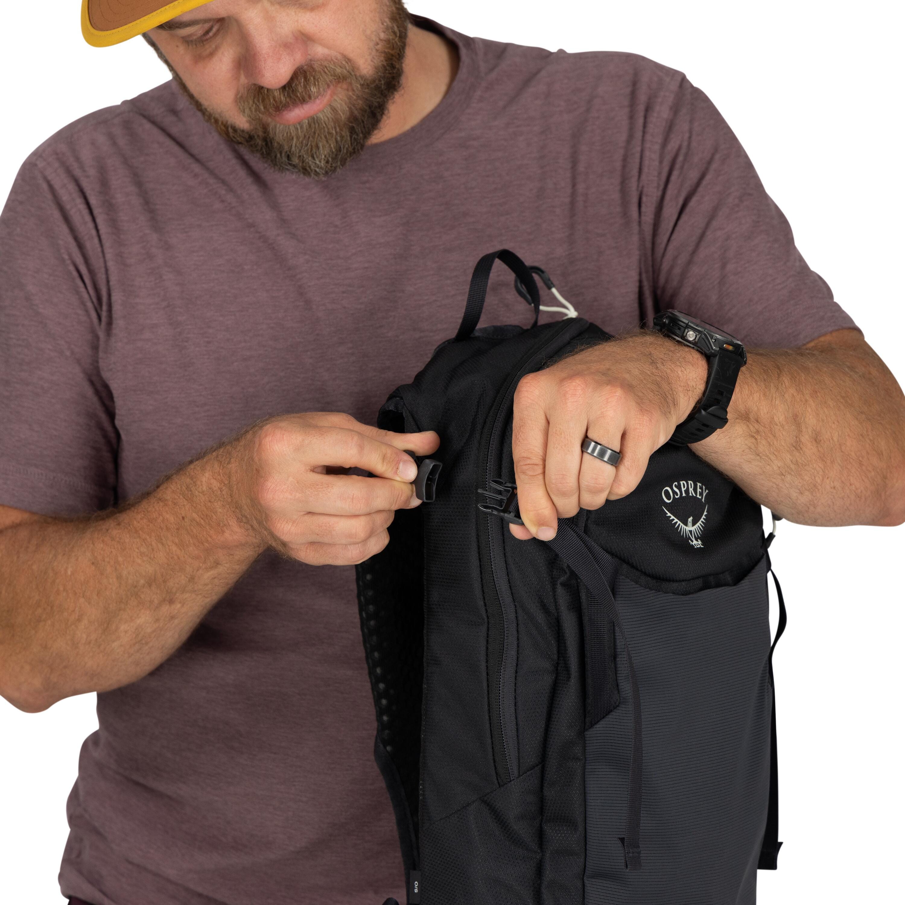 Osprey Berm 12 Bike Hydration Pack 12L in Raven Black — detail view 4