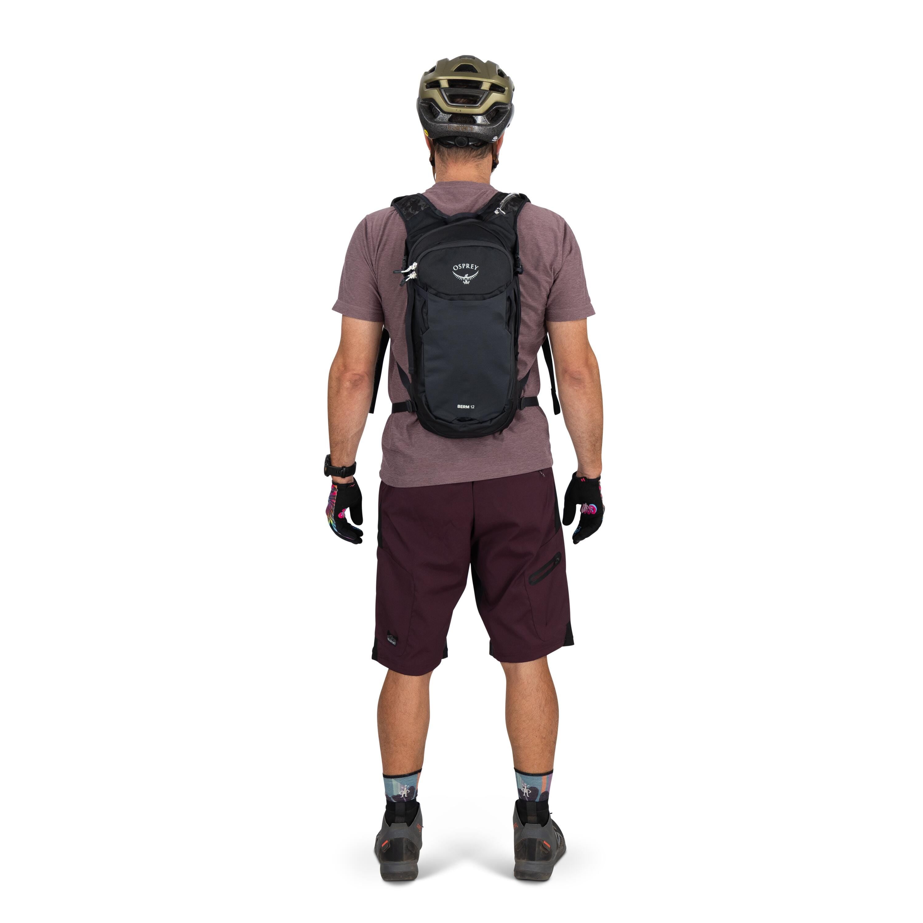 Osprey Berm 12 Bike Hydration Pack 12L in Raven Black — lifestyle 2