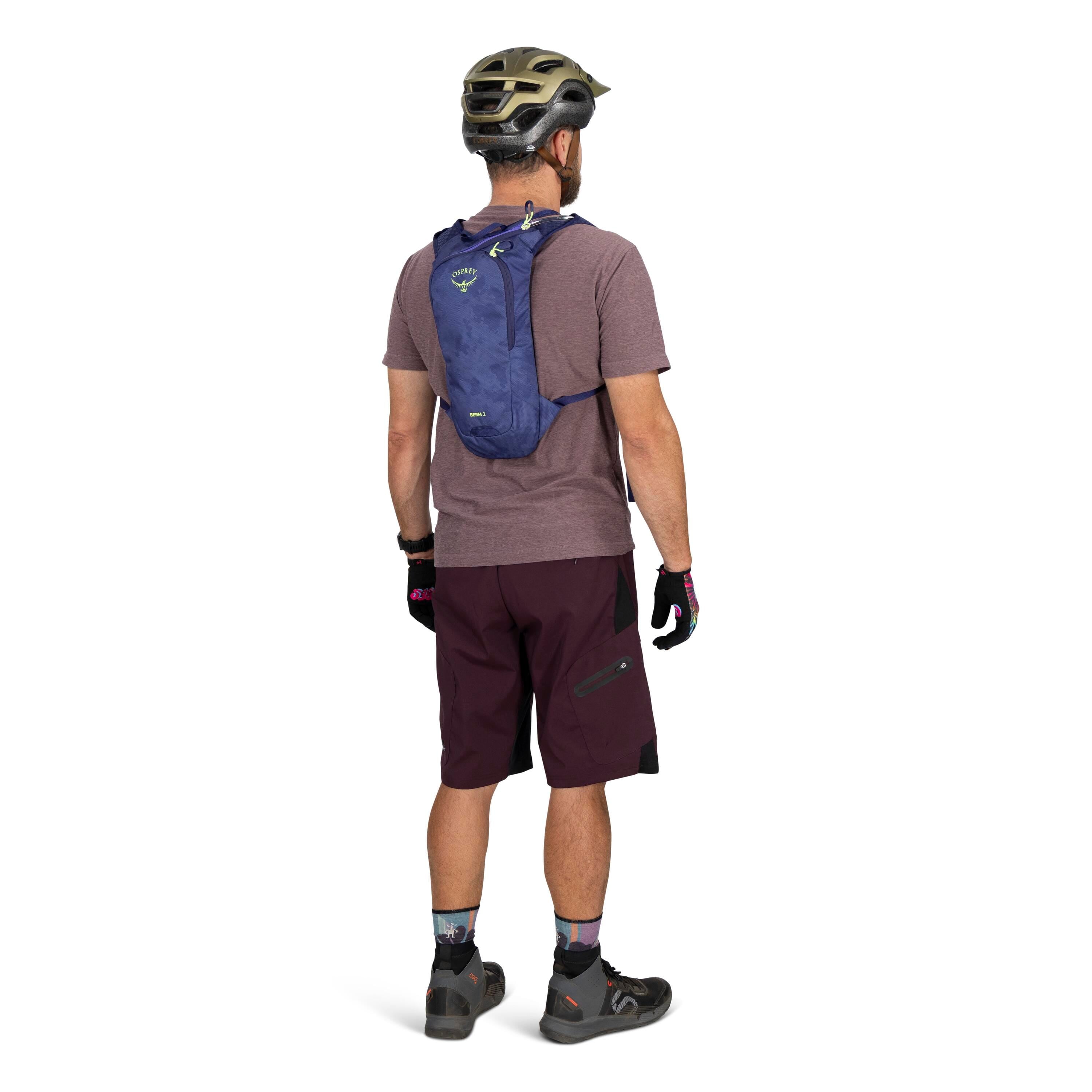 Osprey Berm 2 Bike Hydration Pack 2L in Botswana Purple Dust Print — lifestyle 2