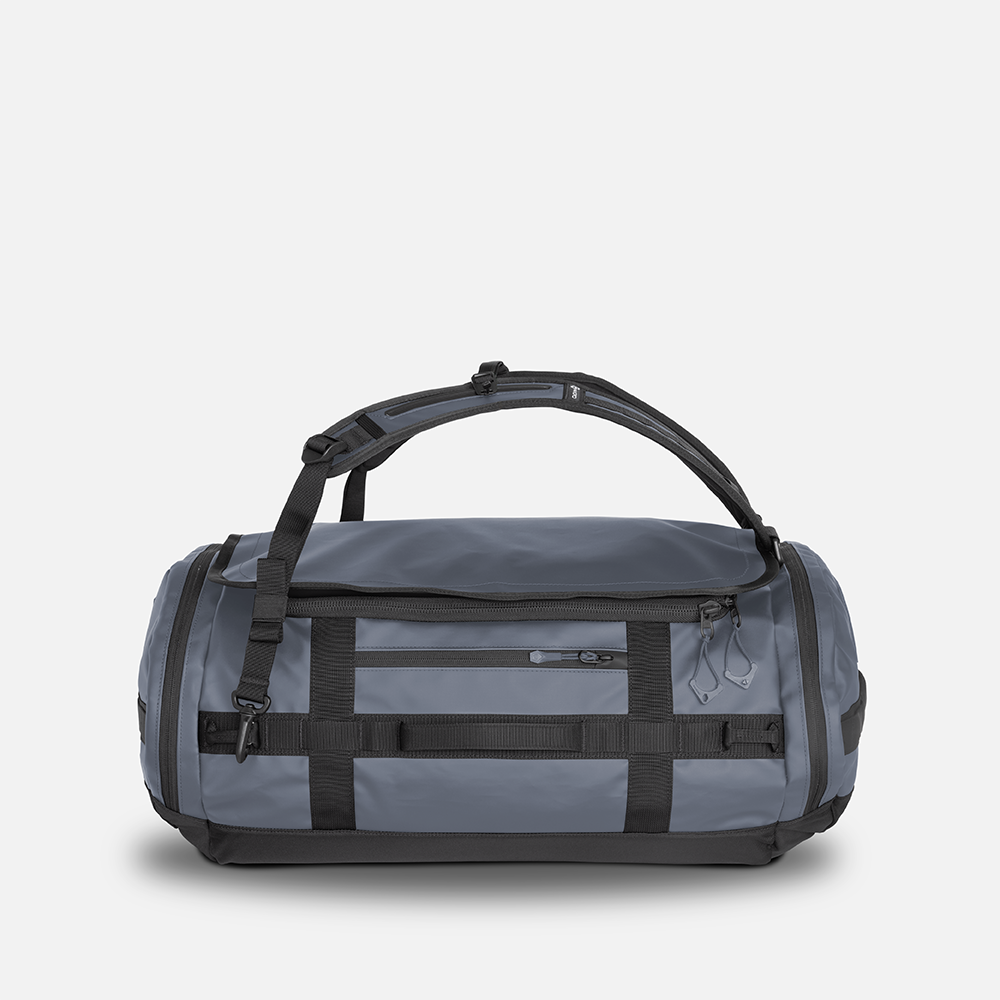WANDRD CARRYALL Duffel 30L in Aegean Blue — front view