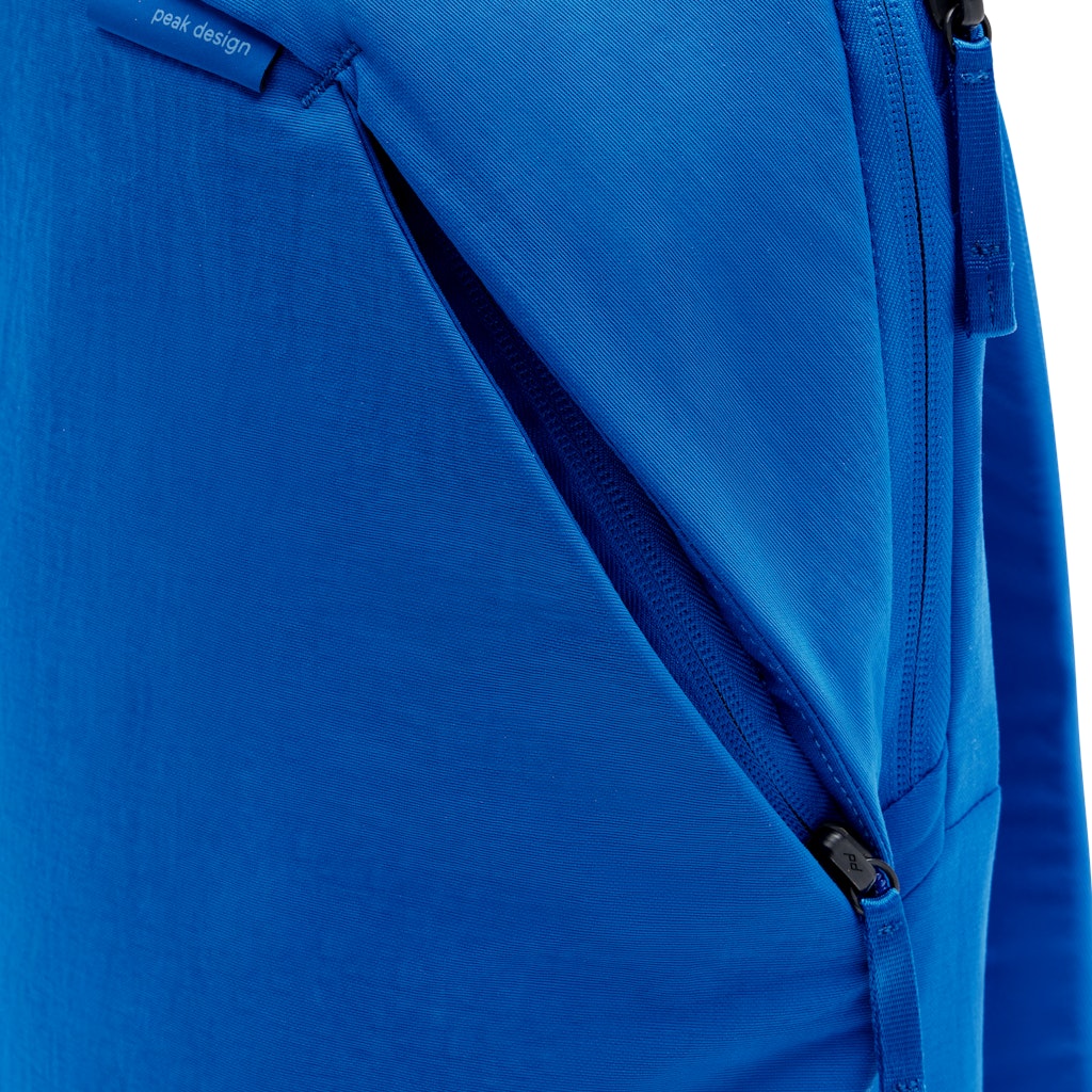 Peak Design City Backpack 15L in Lapis — interior view # color_Lapis