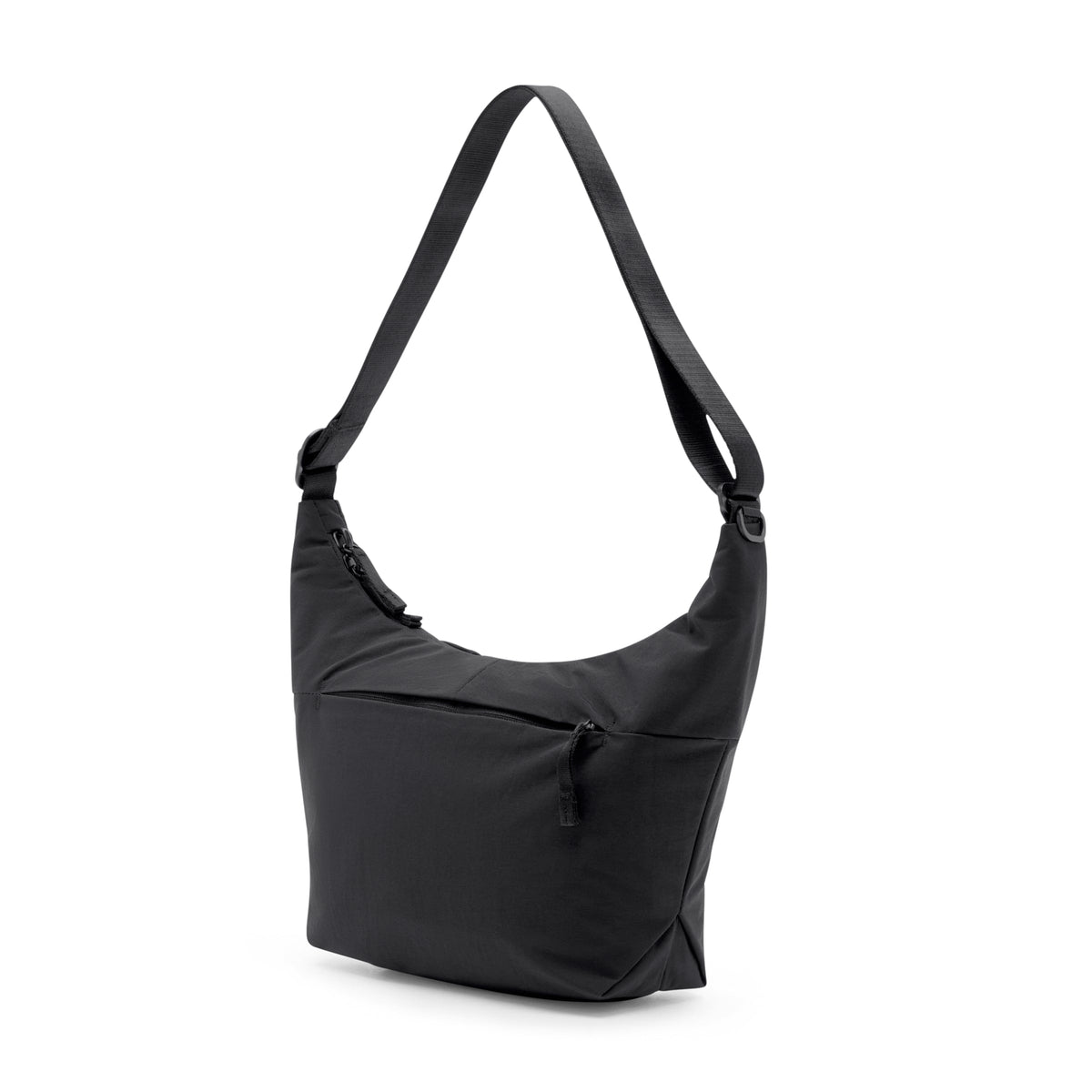 Peak Design City Crescent 6L in Black — angle view 2 # color_Black