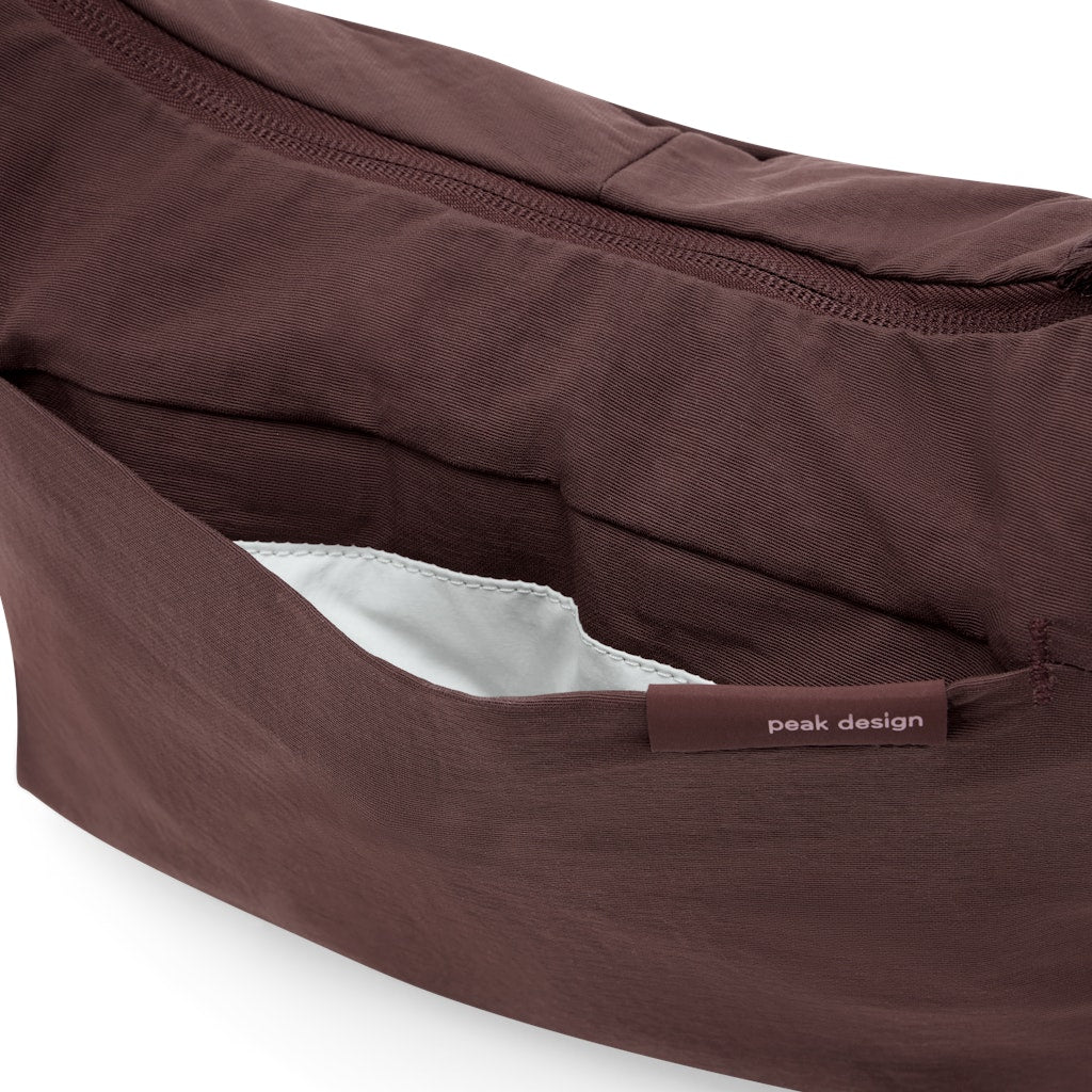 Peak Design City Crescent 6L in Eclipse — angle view 3 # color_Eclipse