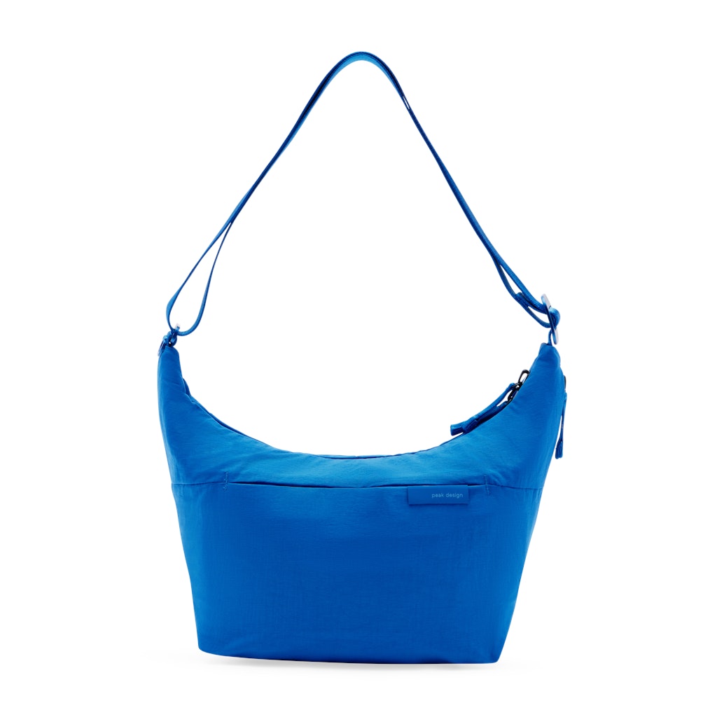 Peak Design City Crescent 6L in Lapis — front view # color_Lapis