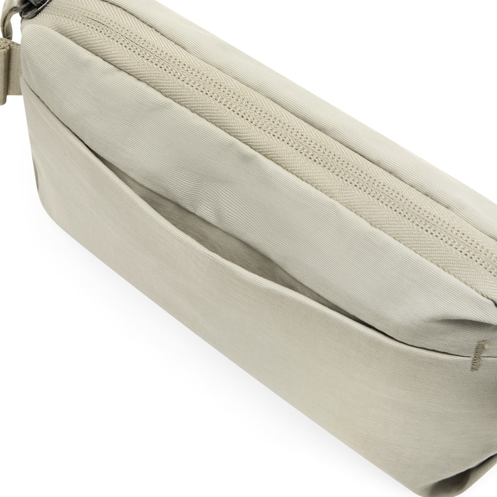 Peak Design City Sling 2L in Moon — angle view 3 # color_Moon
