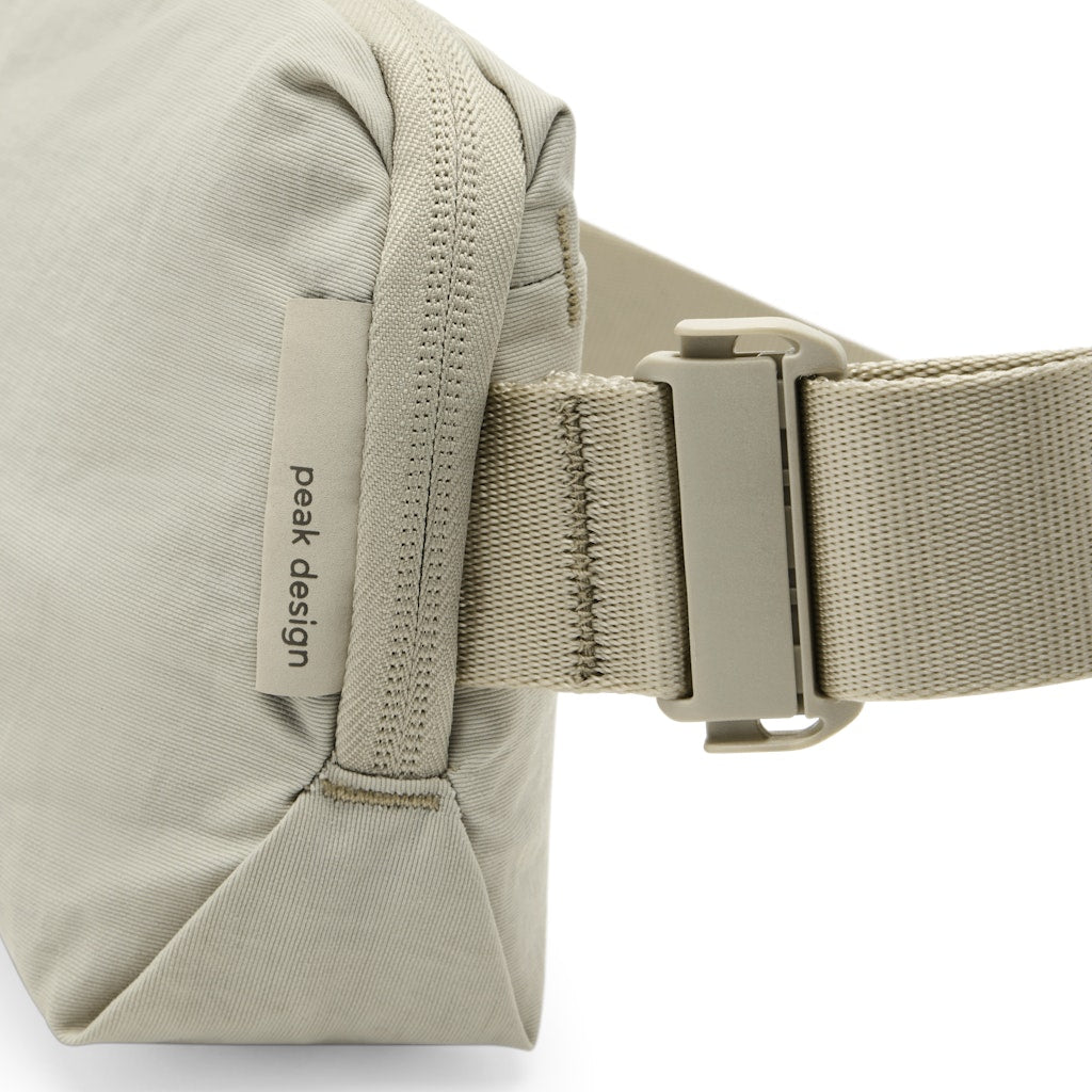 Peak Design City Sling 2L in Moon — detail view 2 # color_Moon