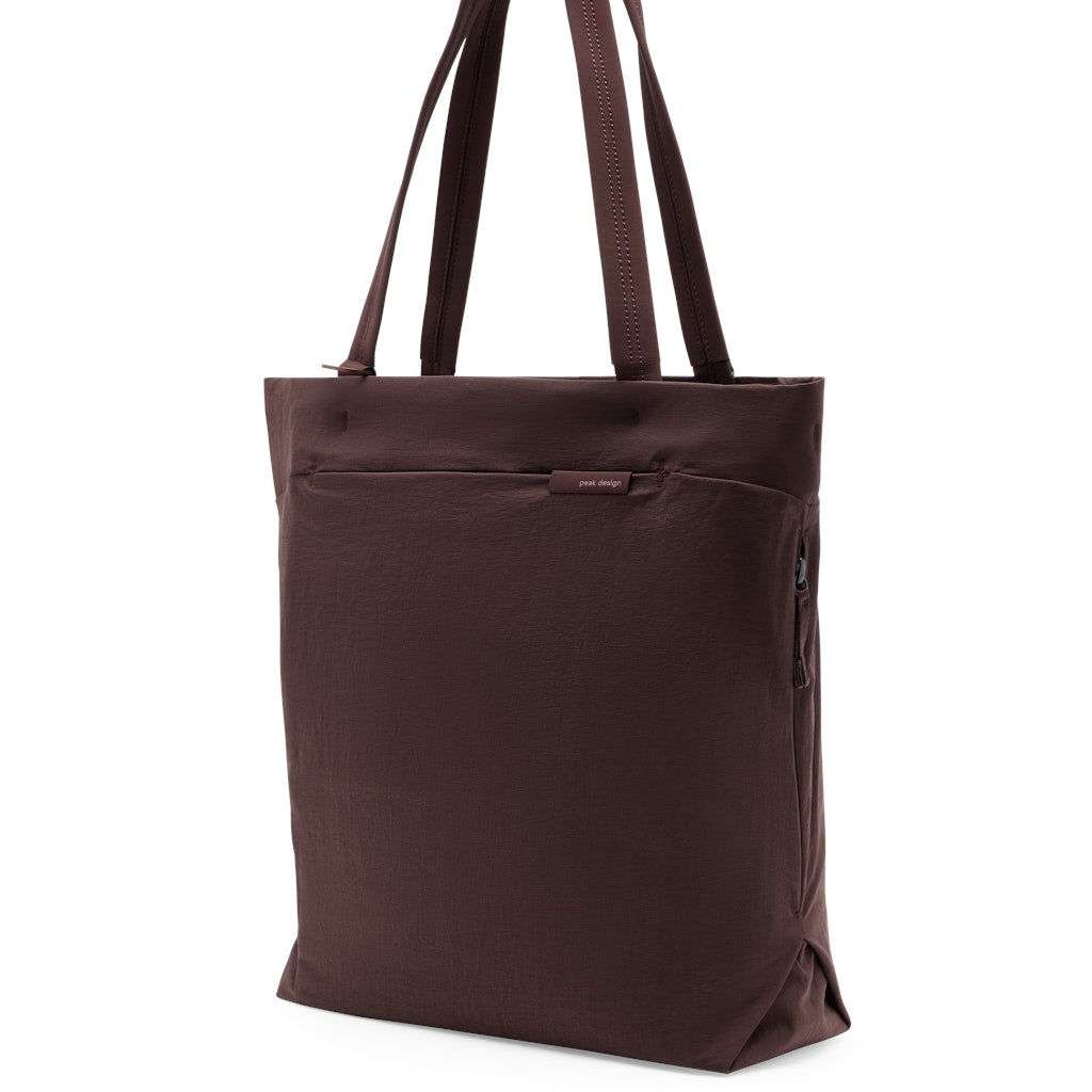 Peak Design City Tote 15L in Eclipse — detail view # color_Eclipse