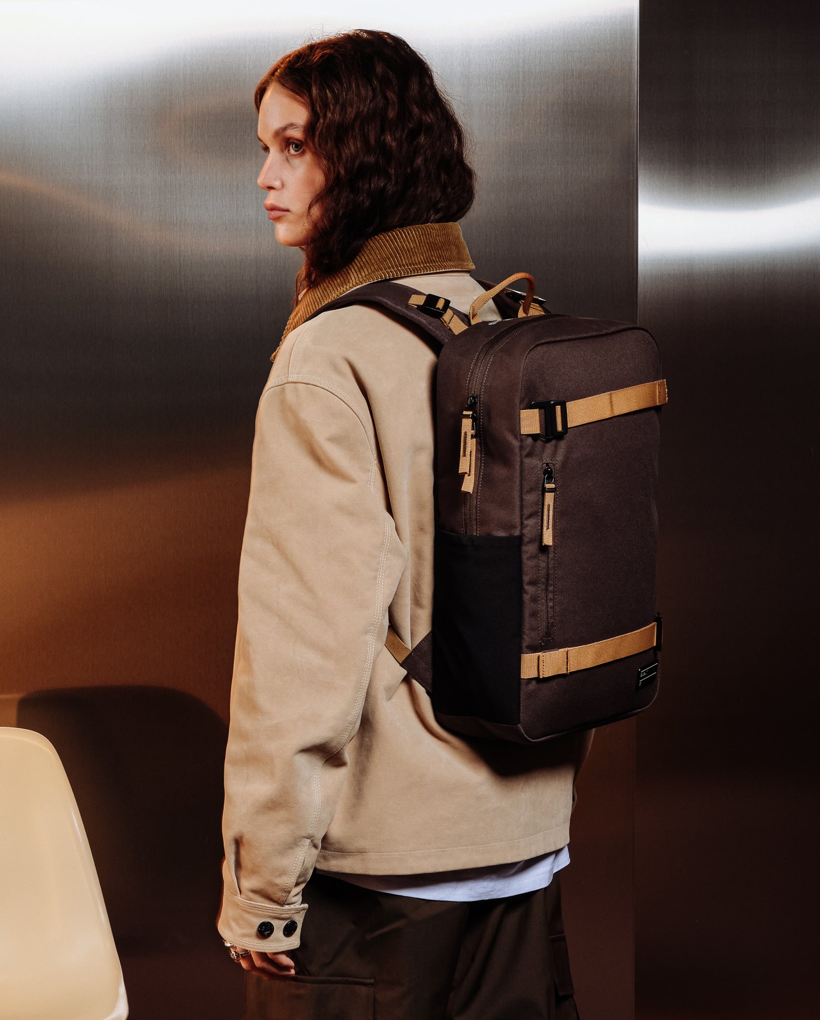 Db Journey Daypack 17L in Espresso — lifestyle # color_Espresso