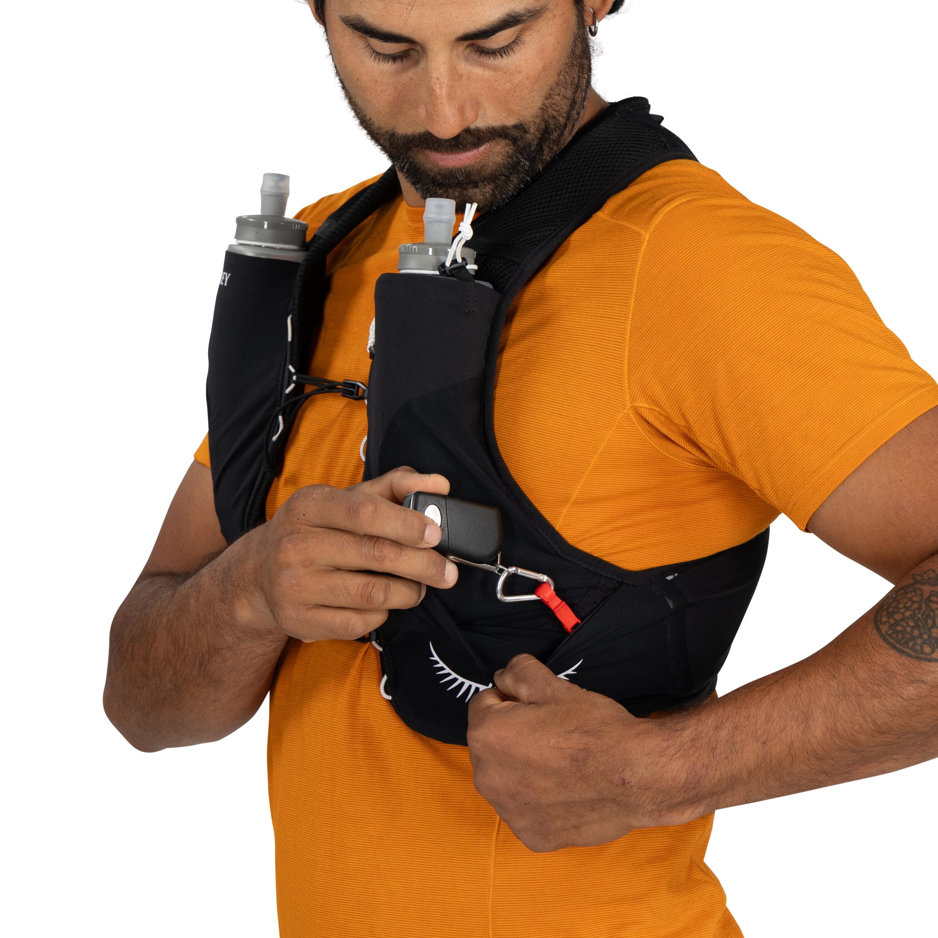 Osprey Duro LT Run Hydration Vest 0.5L in Black — detail view 3