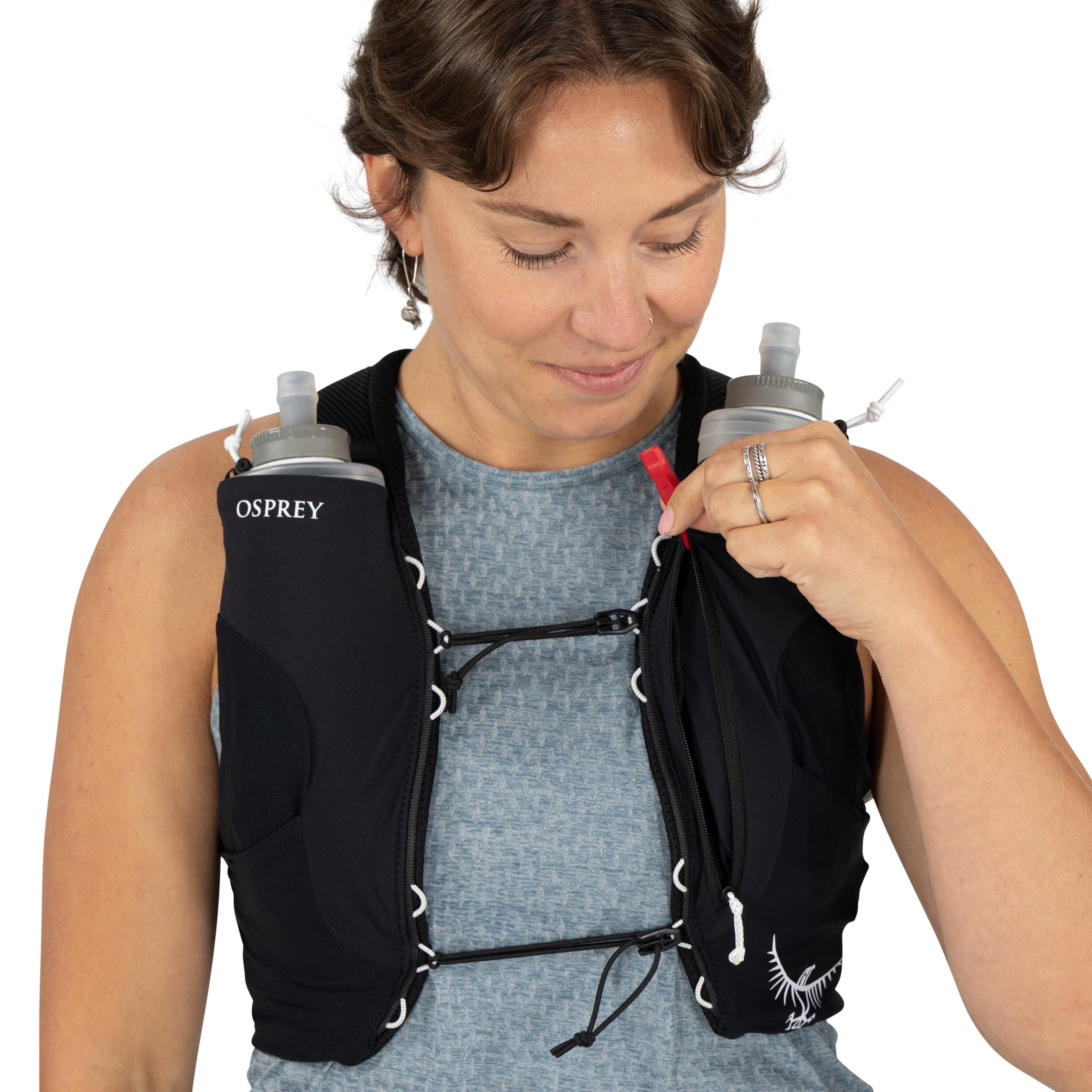 Osprey Dyna LT Run Hydration Vest 0.5L in Black — detail view 2