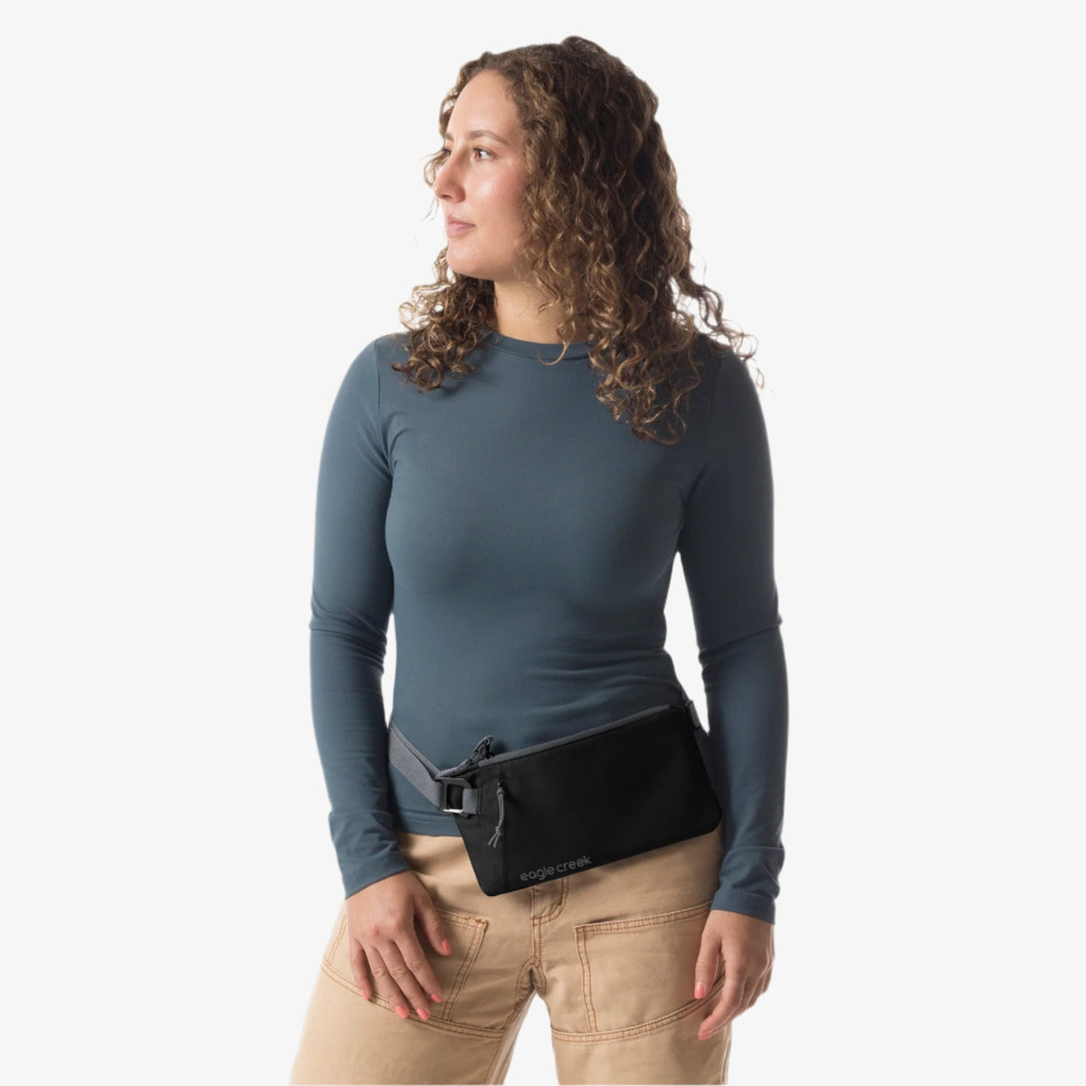 Eagle Creek Stash RFID Sling Bag in Black — detail view 3 # color_Black