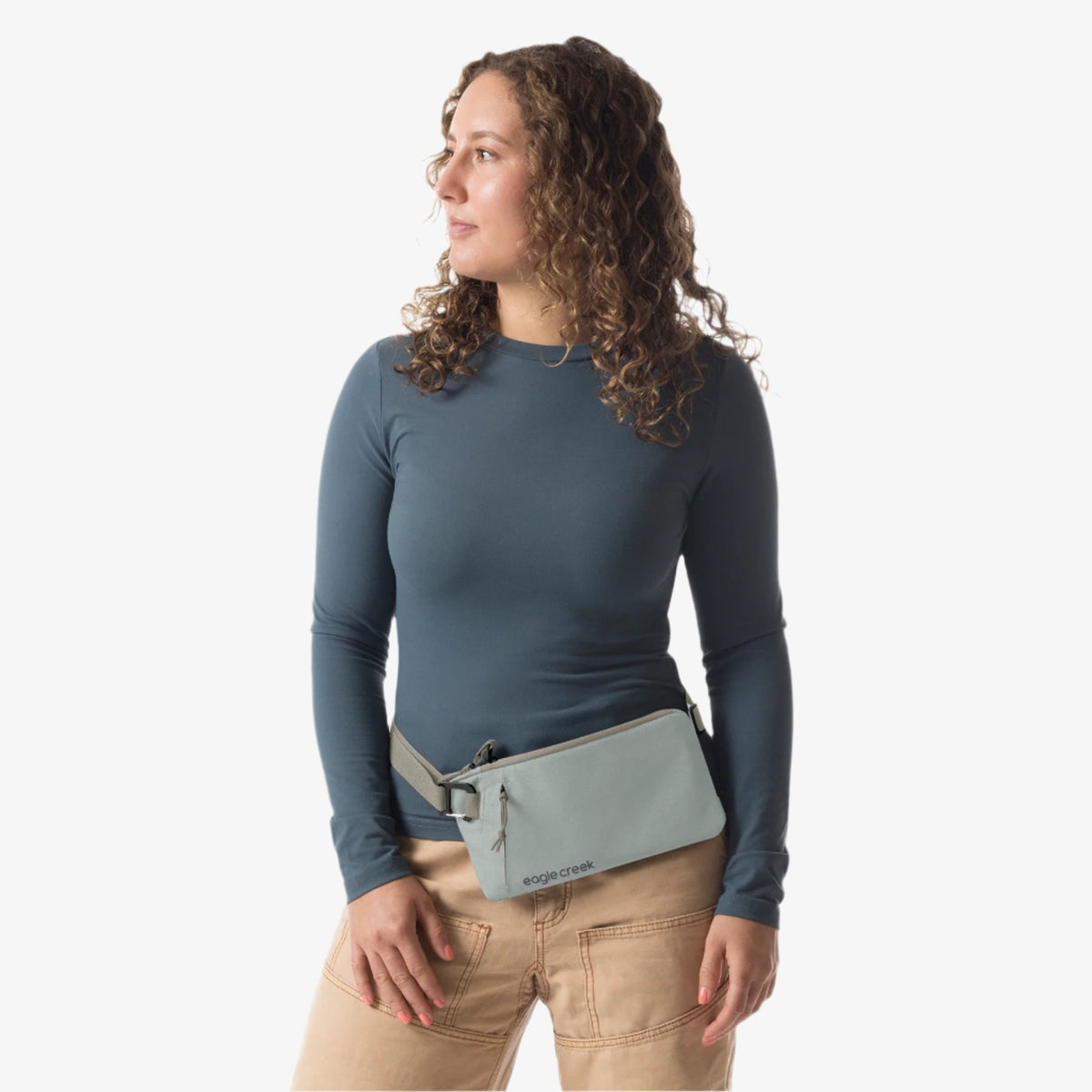 Eagle Creek Stash RFID Sling Bag in Storm Grey — detail view 3 # color_Storm Grey