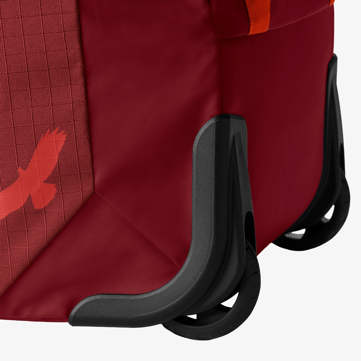 Eagle Creek No Matter What 120L Rolling Duffel Bag in Cranberry Red — interior view # color_Cranberry Red
