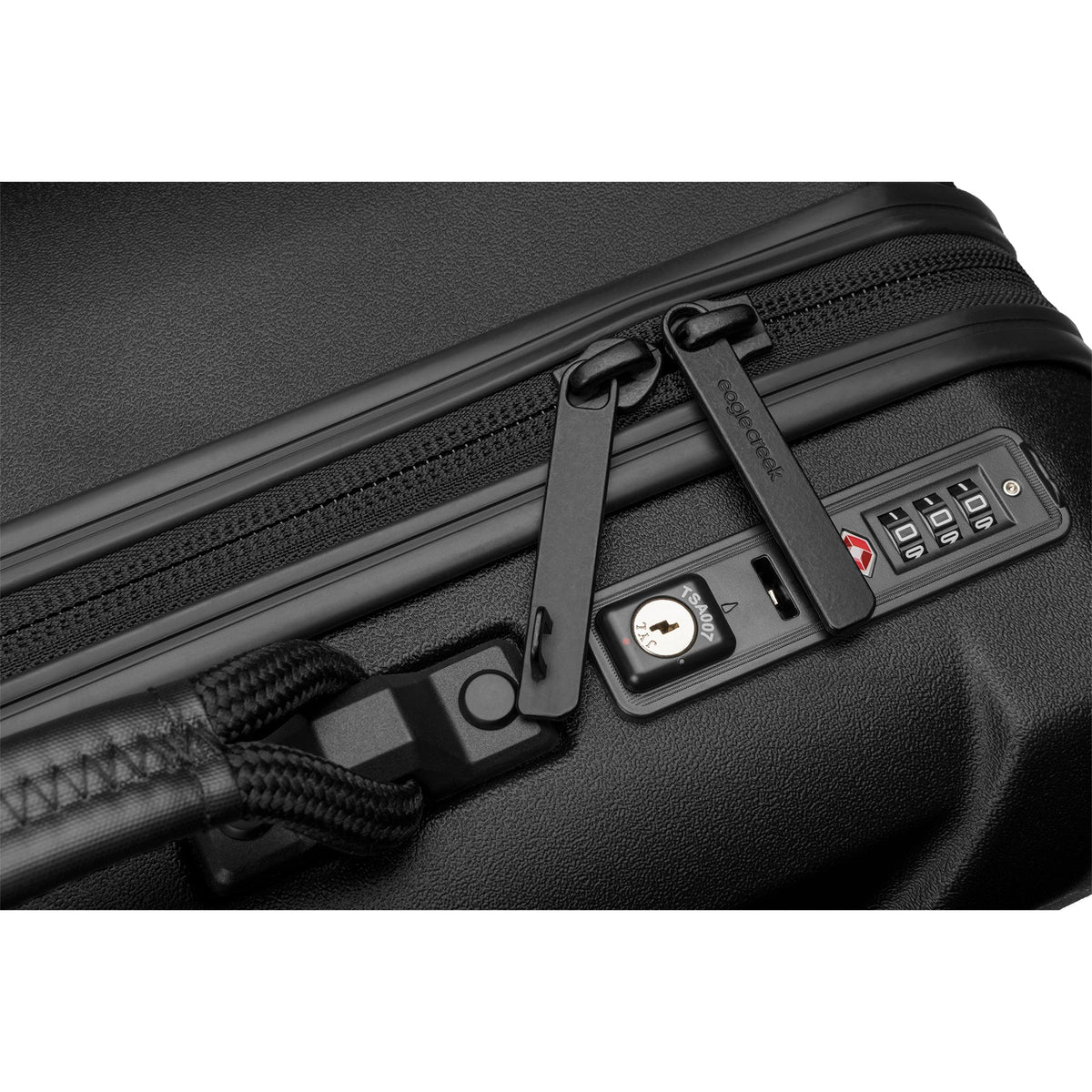 Eagle Creek Tarmac 29"/95L Luggage in Black — detail view # color_Black