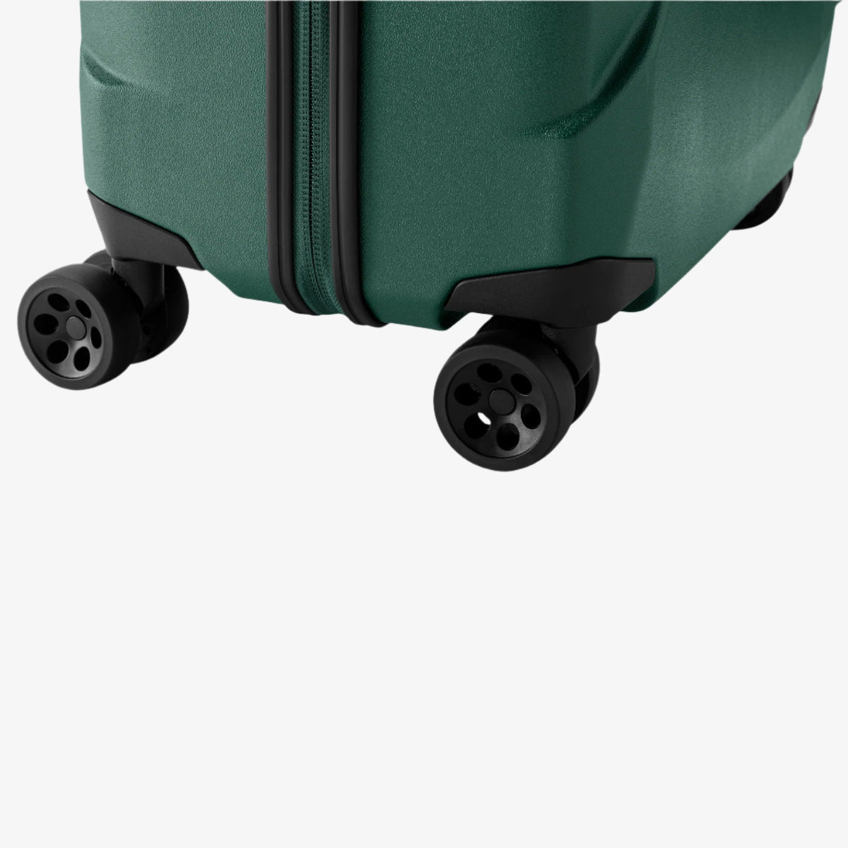 Eagle Creek Tarmac 29"/95L Luggage in Duck Green — angle view 3 # color_Duck Green