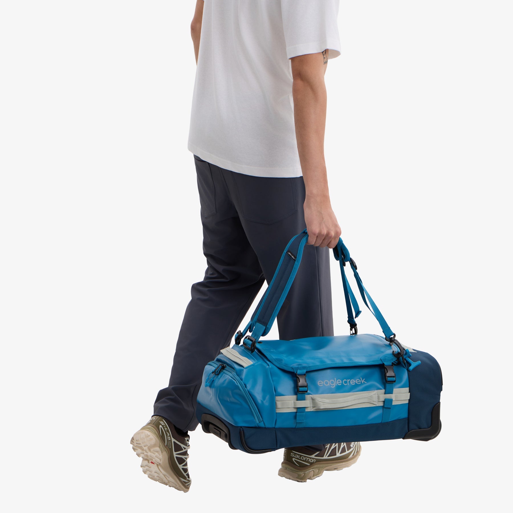 Eagle Creek Cargo Hauler XT 21.5"/32L Wheeled International Carry-On Duffel in Harbor Blue — detail view 3