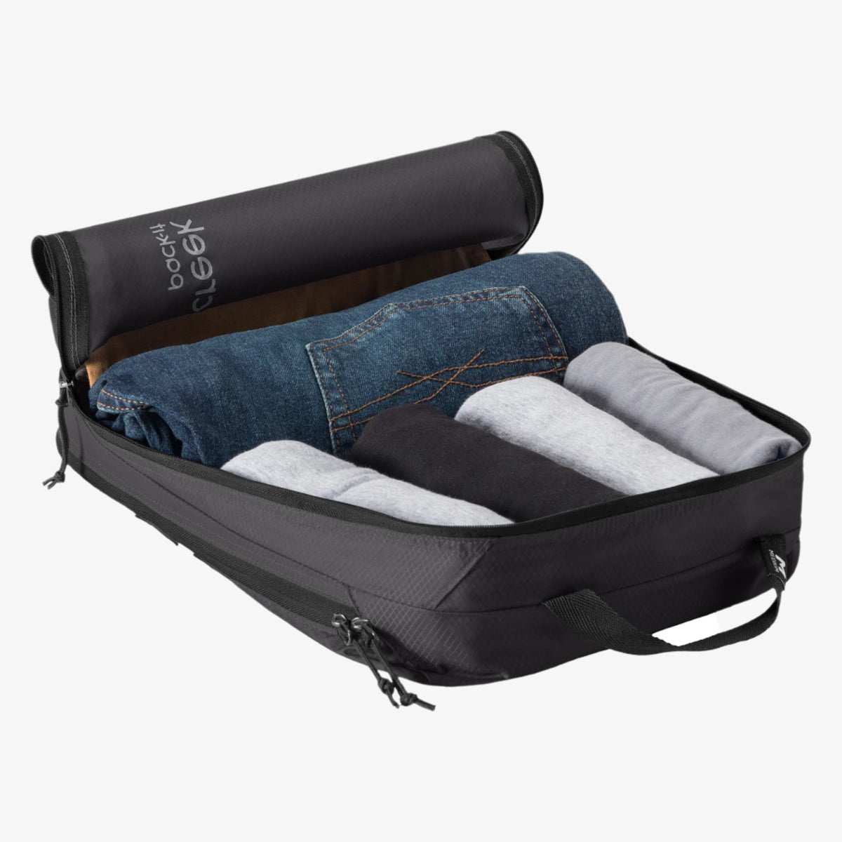Eagle Creek Pack-It Isolate Clean/Dirty Packing Cube M in Black — angle view 4 # color_Black