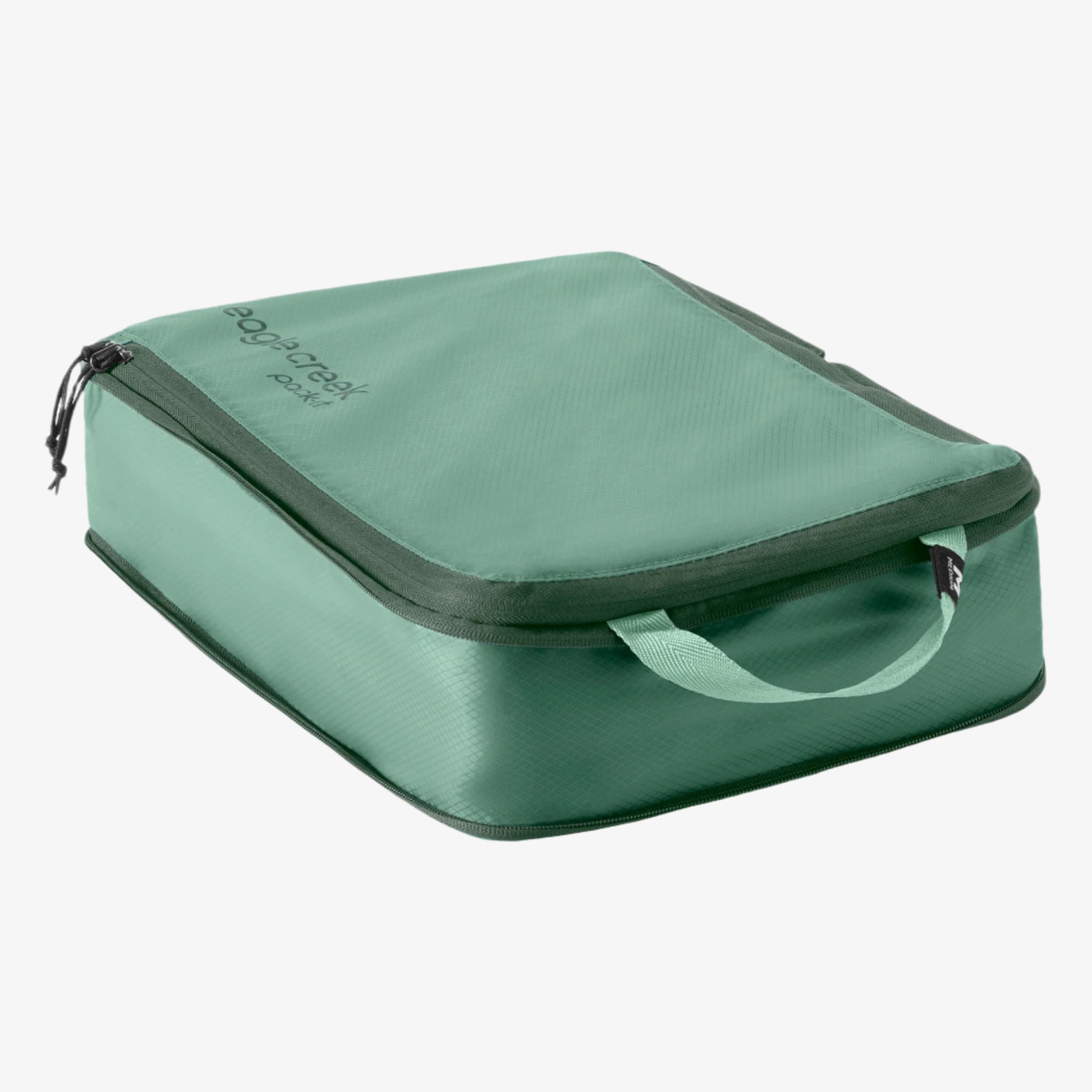 Eagle Creek Pack-It Isolate Compression Cube M in Willow Green — angle view 4
